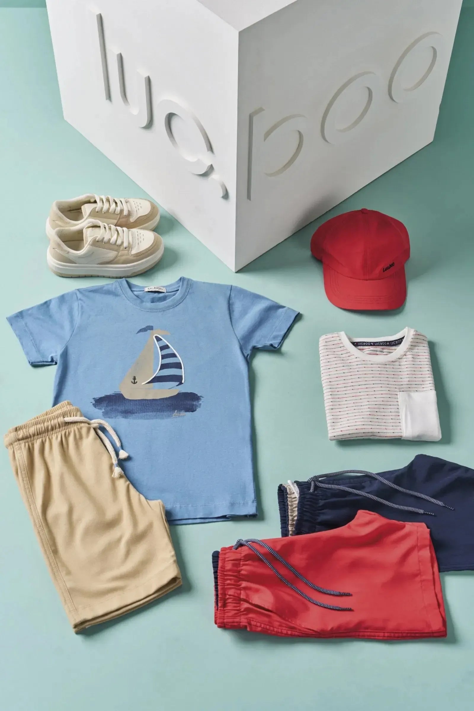Conjunto de Camiseta em Meia Malha e Bermuda em Cotton Jeans com Elastano 82895 LucBoo Infantil Menino