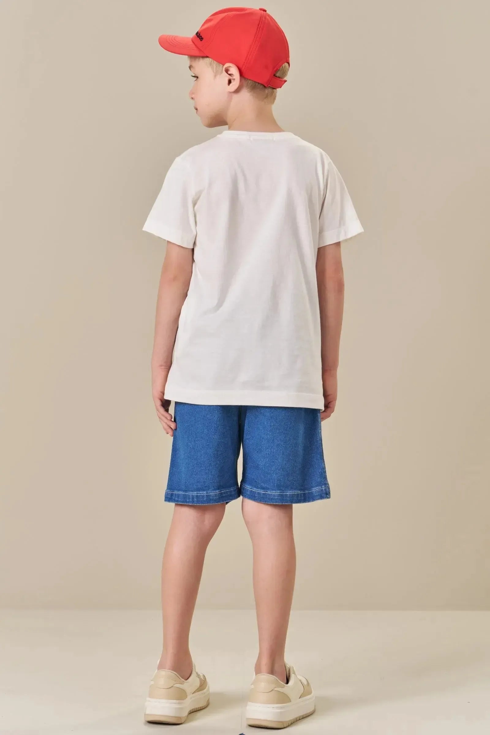 Conjunto de Camiseta em Meia Malha e Bermuda em Jeans Guga com Elastano 85268 LucBoo Infantil Menino