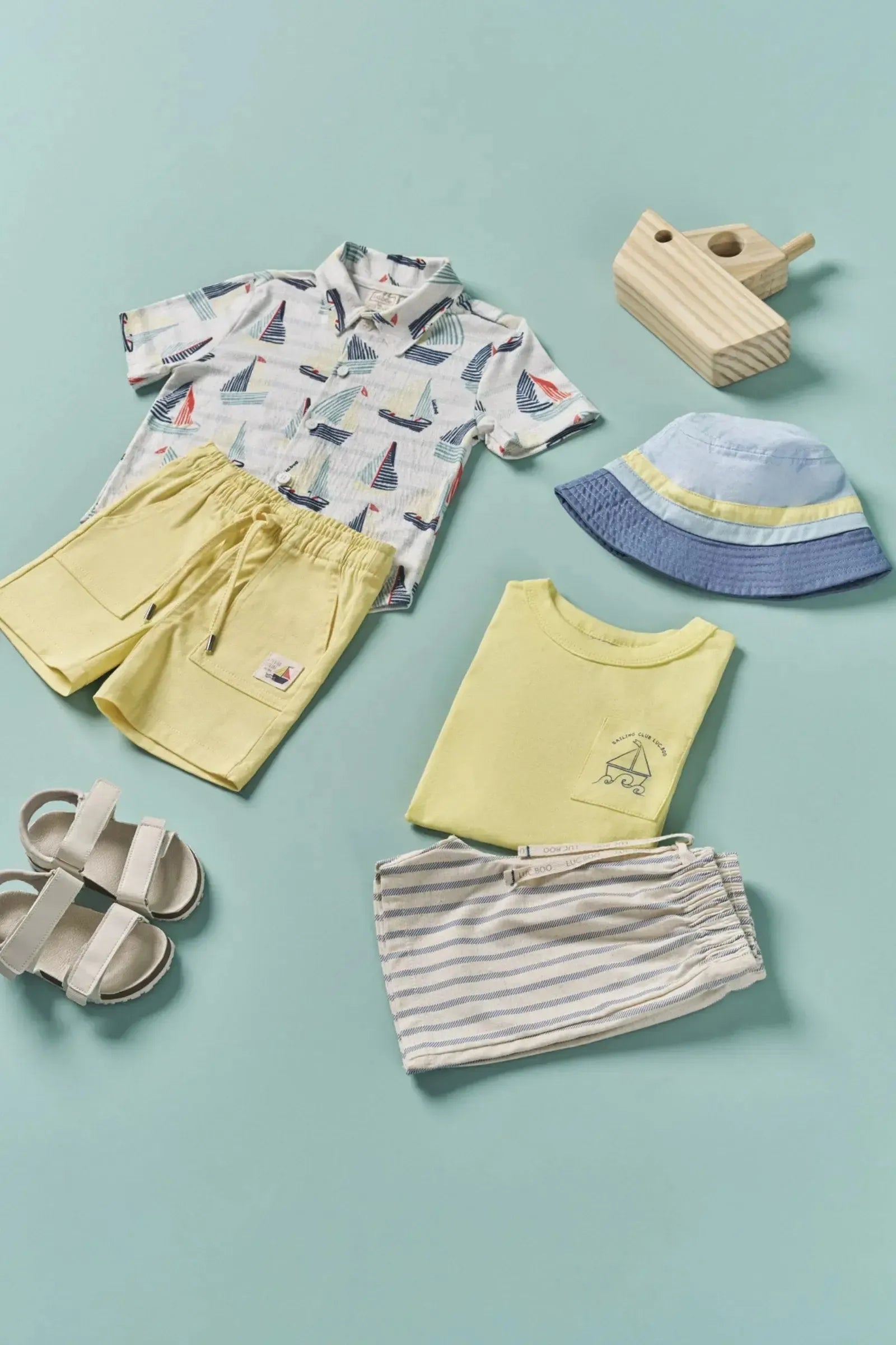 Conjunto de Camiseta em Meia Malha e Bermuda em Linho Santorine 82915 LucBoo Bebê Menino