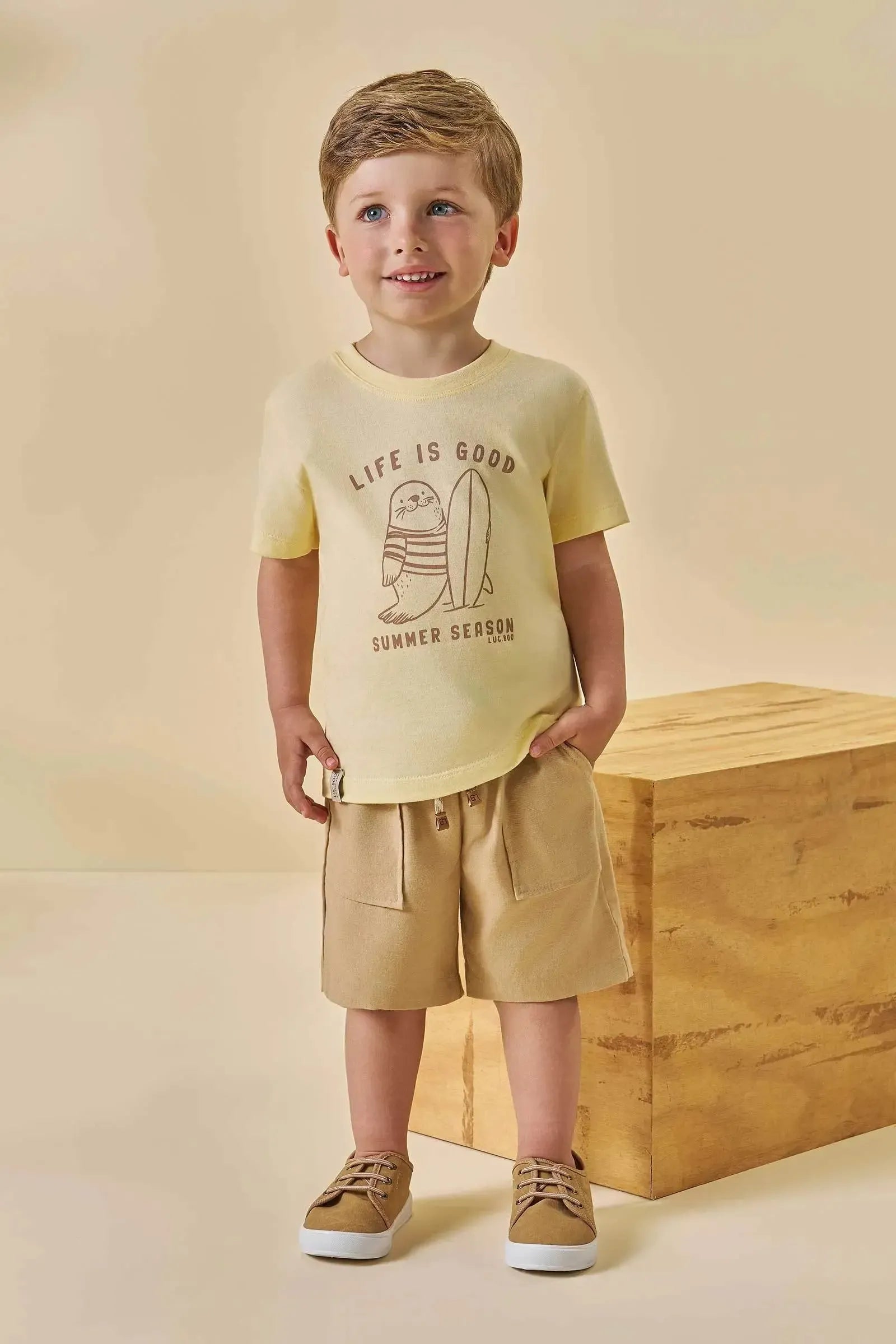 Conjunto de Camiseta em Meia Malha e Bermuda em Linho Santorine com Elastano 96555 LucBoo Infantil Menino