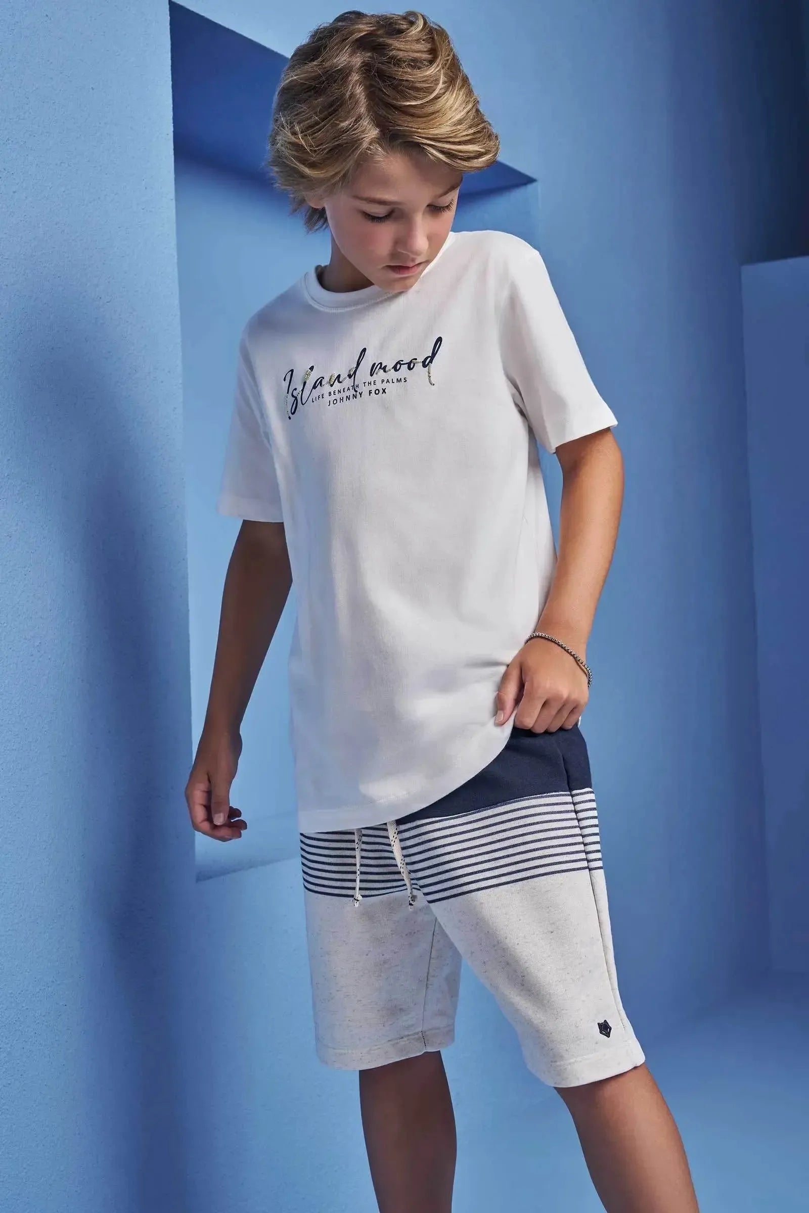 Conjunto de Camiseta em Meia Malha e Bermuda em Moletom Linho sem Pelúcia 98854 Johnny Fox Teen Menino
