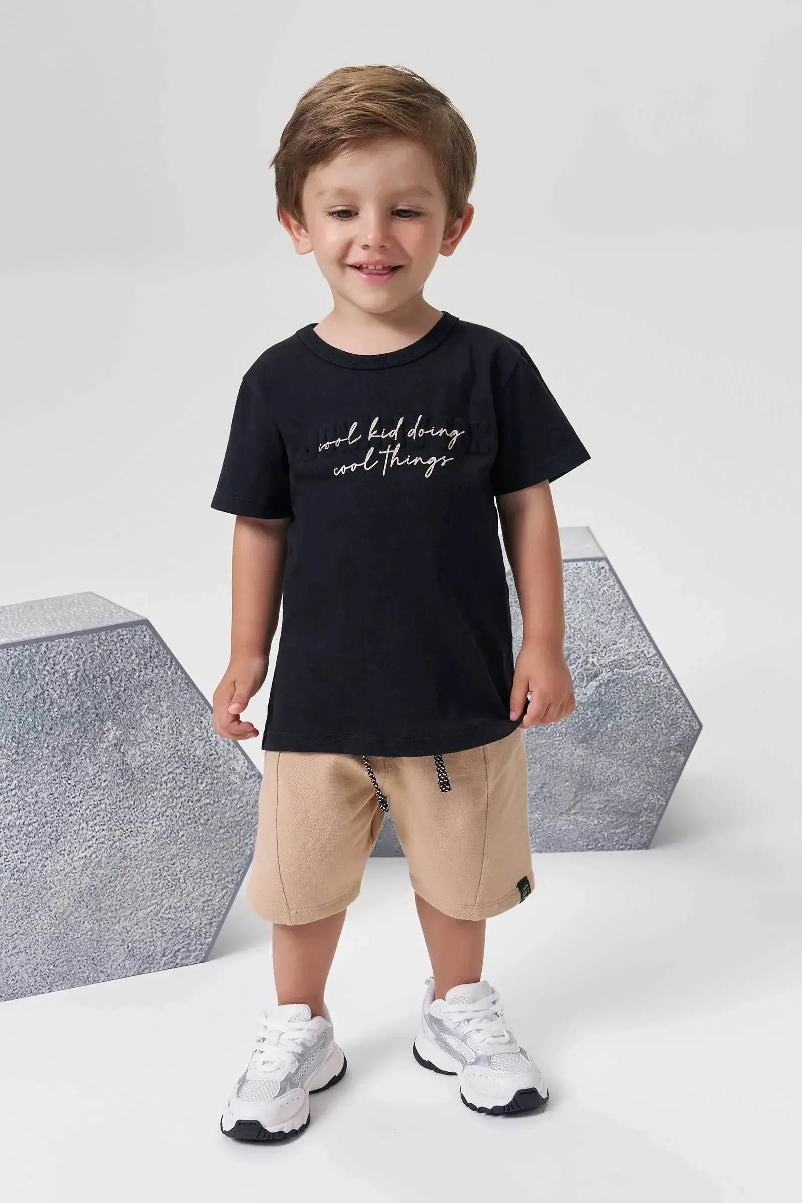 Conjunto de Camiseta em Meia Malha e Bermuda em Moletom sem Pelúcia 95177 Johnny Fox Teen Menino