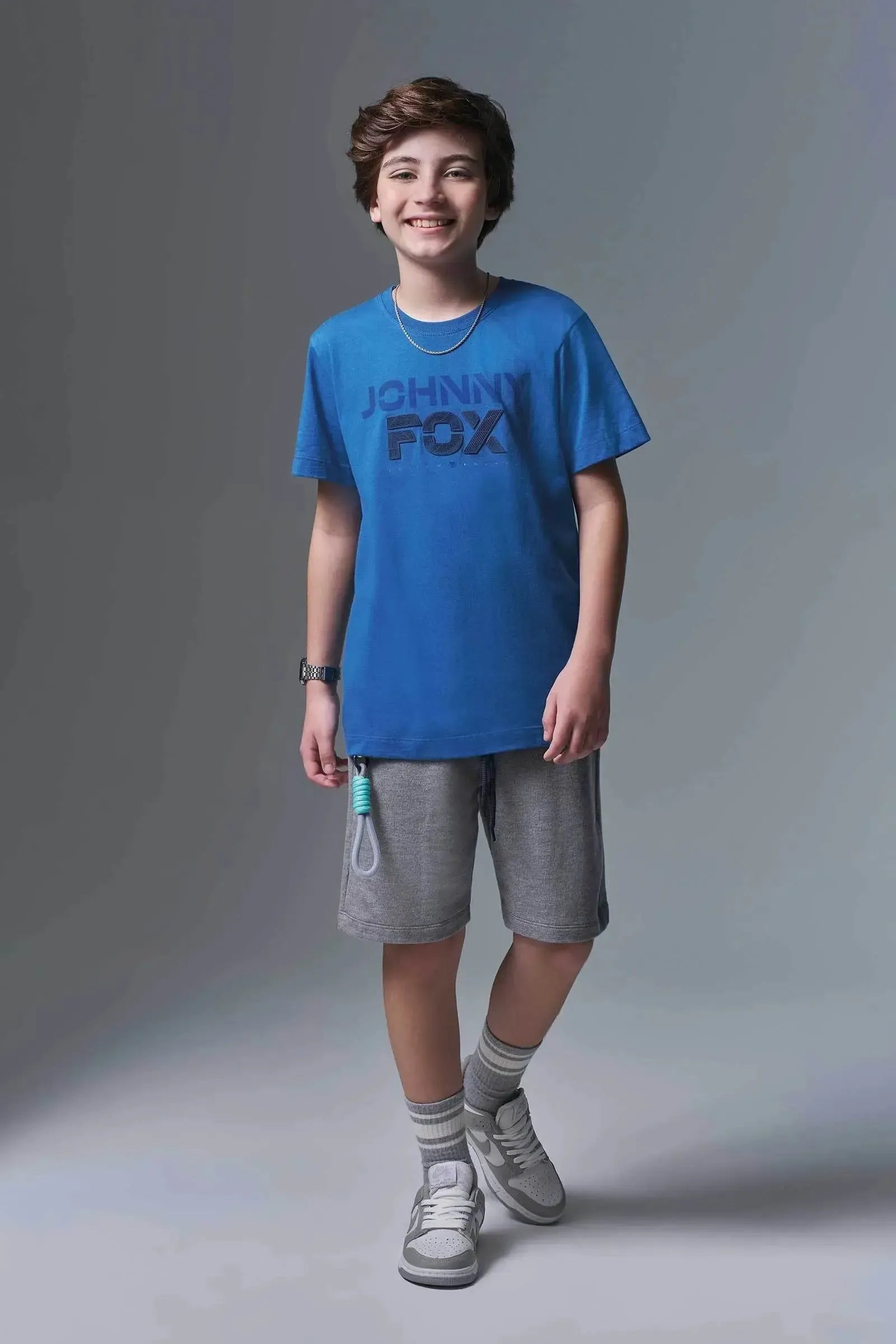 Conjunto de Camiseta em Meia Malha e Bermuda em Moletom sem Pelúcia 96867 Johnny Fox Teen Menino