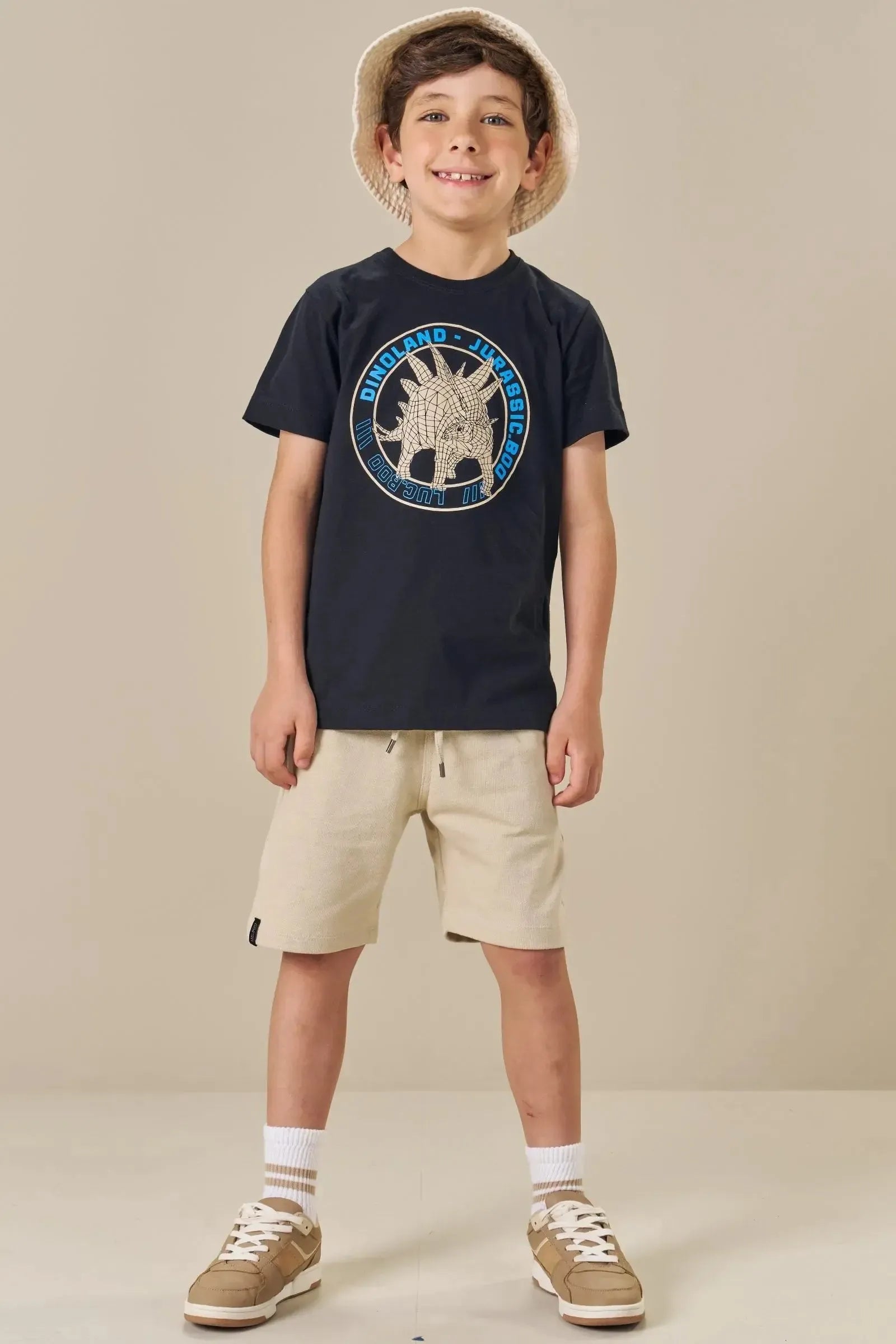 Conjunto de Camiseta em Meia Malha e Bermuda em Moletwill com Elastano 85113 LucBoo Infantil Menino