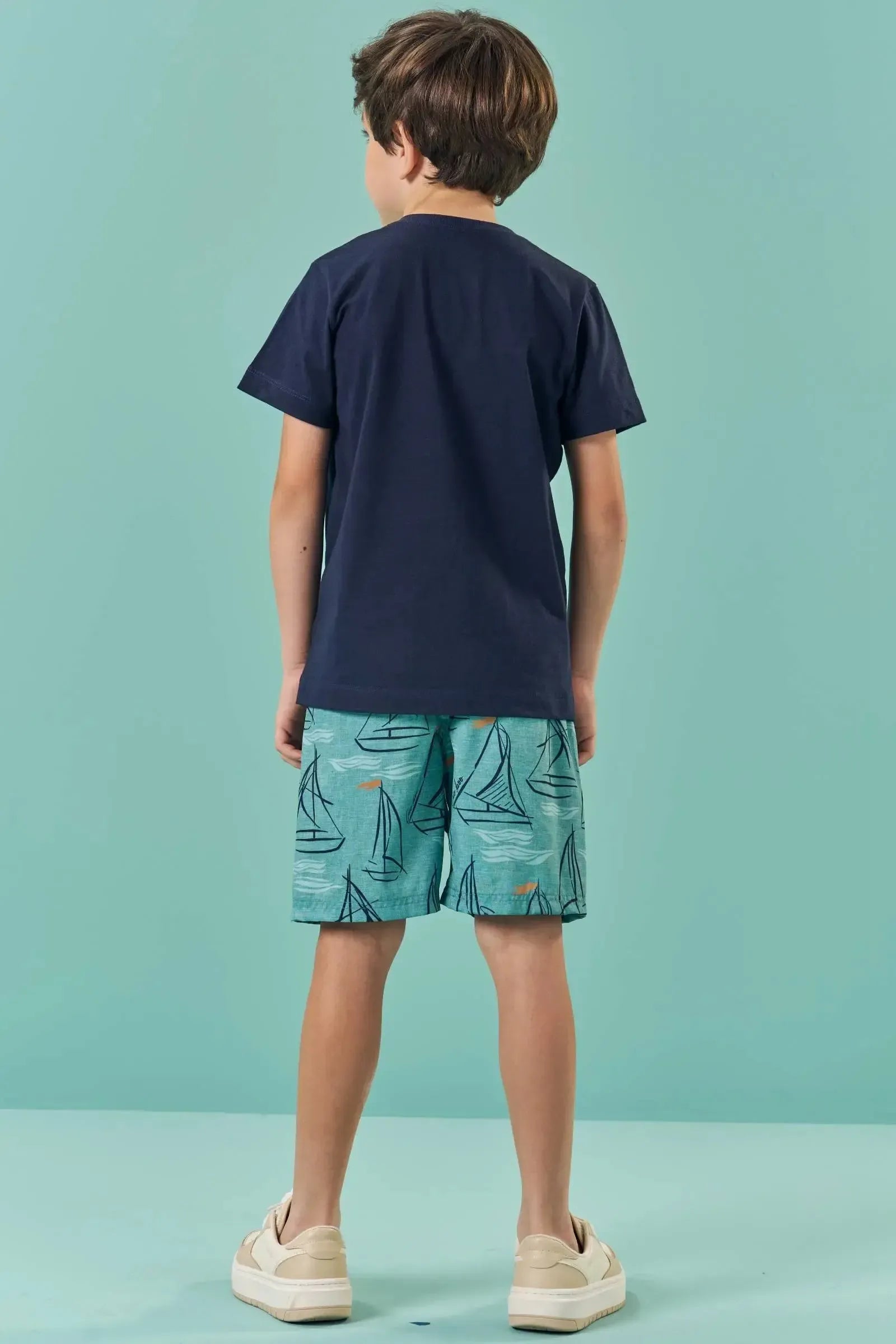 Conjunto de Camiseta em Meia Malha e Bermuda em Nylon Ergonomic com Elastano 82890 LucBoo Infantil Menino