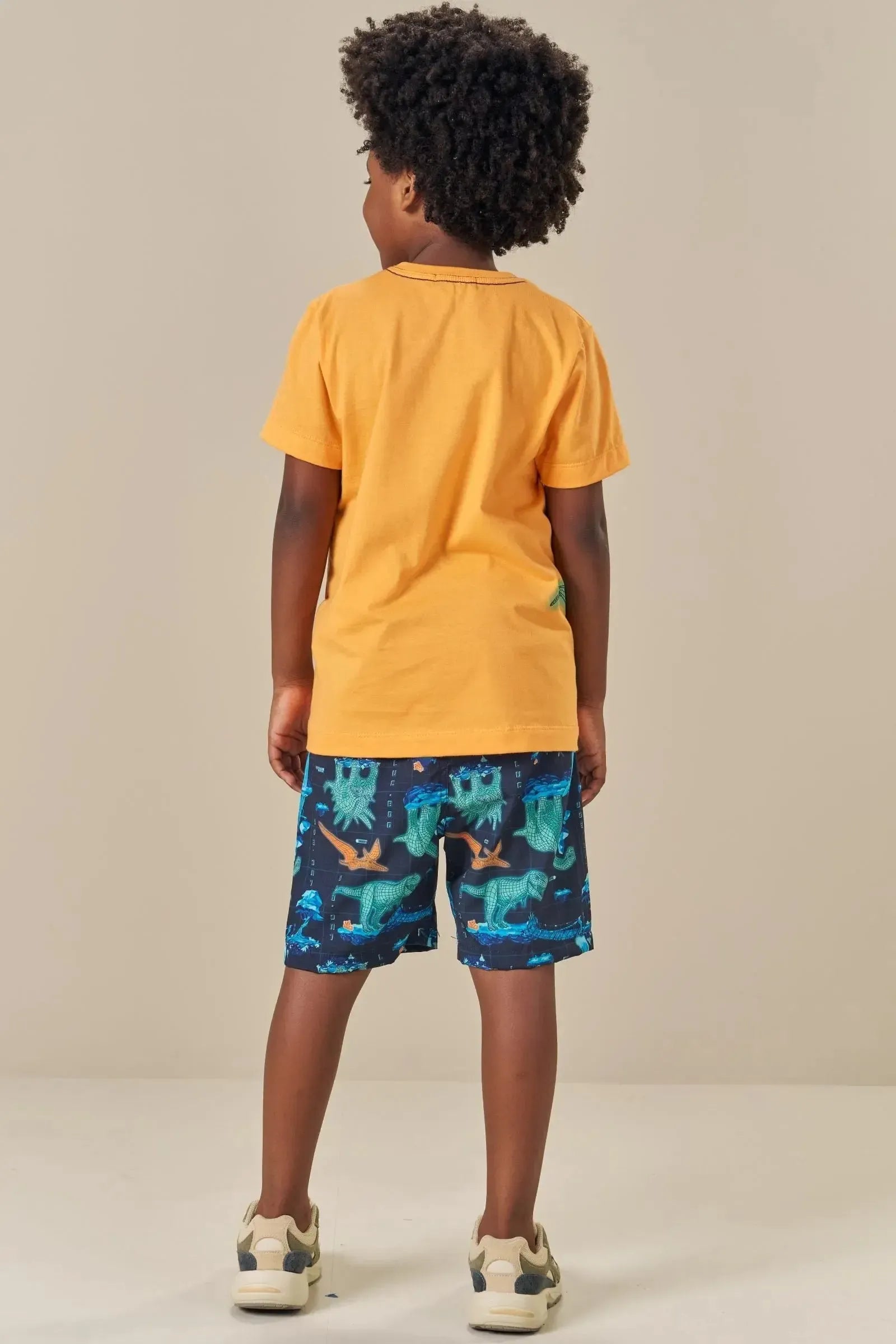 Conjunto de Camiseta em Meia Malha e Bermuda em Nylon Ergonomic com Elastano 85110 LucBoo Infantil Menino