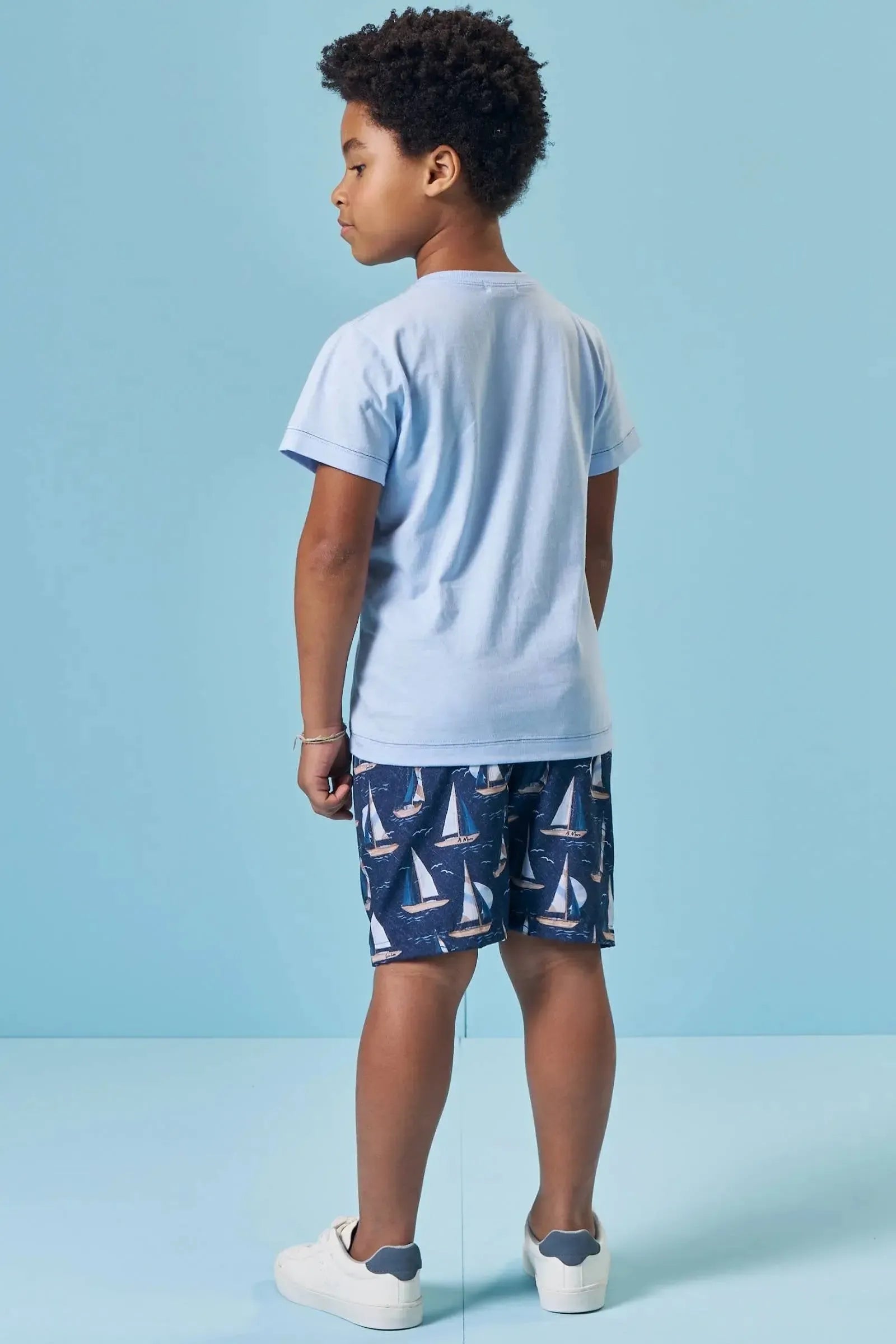 Conjunto de Camiseta em Meia Malha e Bermuda em Nylon Ergonômic com Elastano 95390 LucBoo Infantil Menino