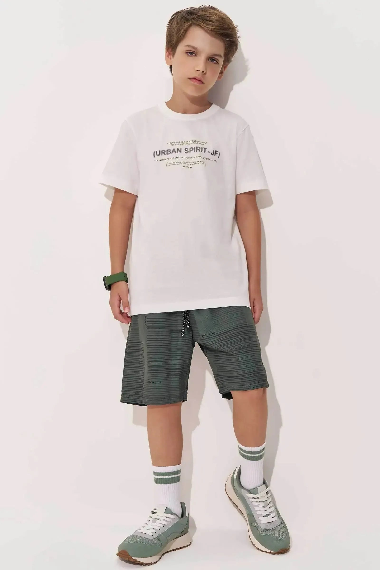 Conjunto de Camiseta em Meia Malha e Bermuda em Nylon Ergonomic com Elastano 97985 Johnny Fox Teen Menino