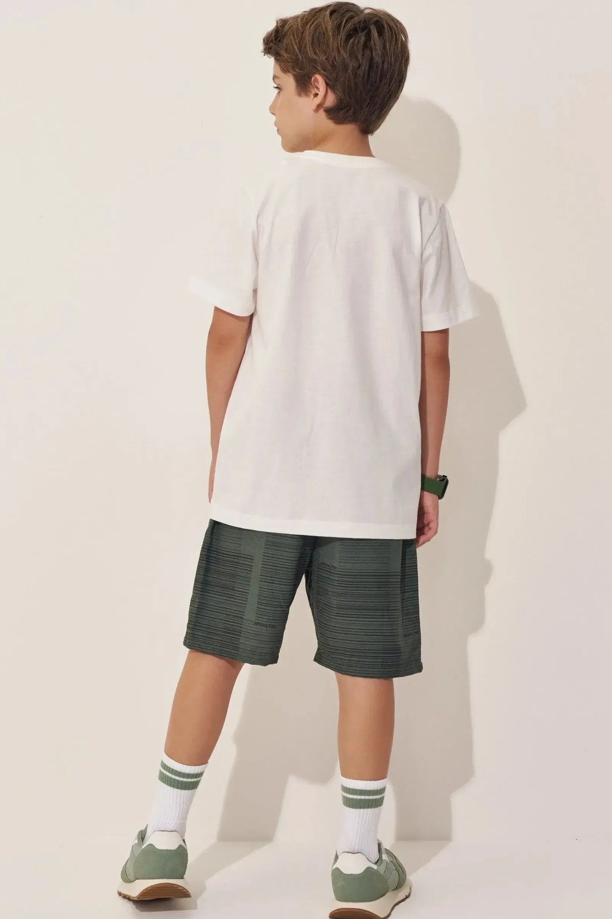 Conjunto de Camiseta em Meia Malha e Bermuda em Nylon Ergonomic com Elastano 97985 Johnny Fox Teen Menino