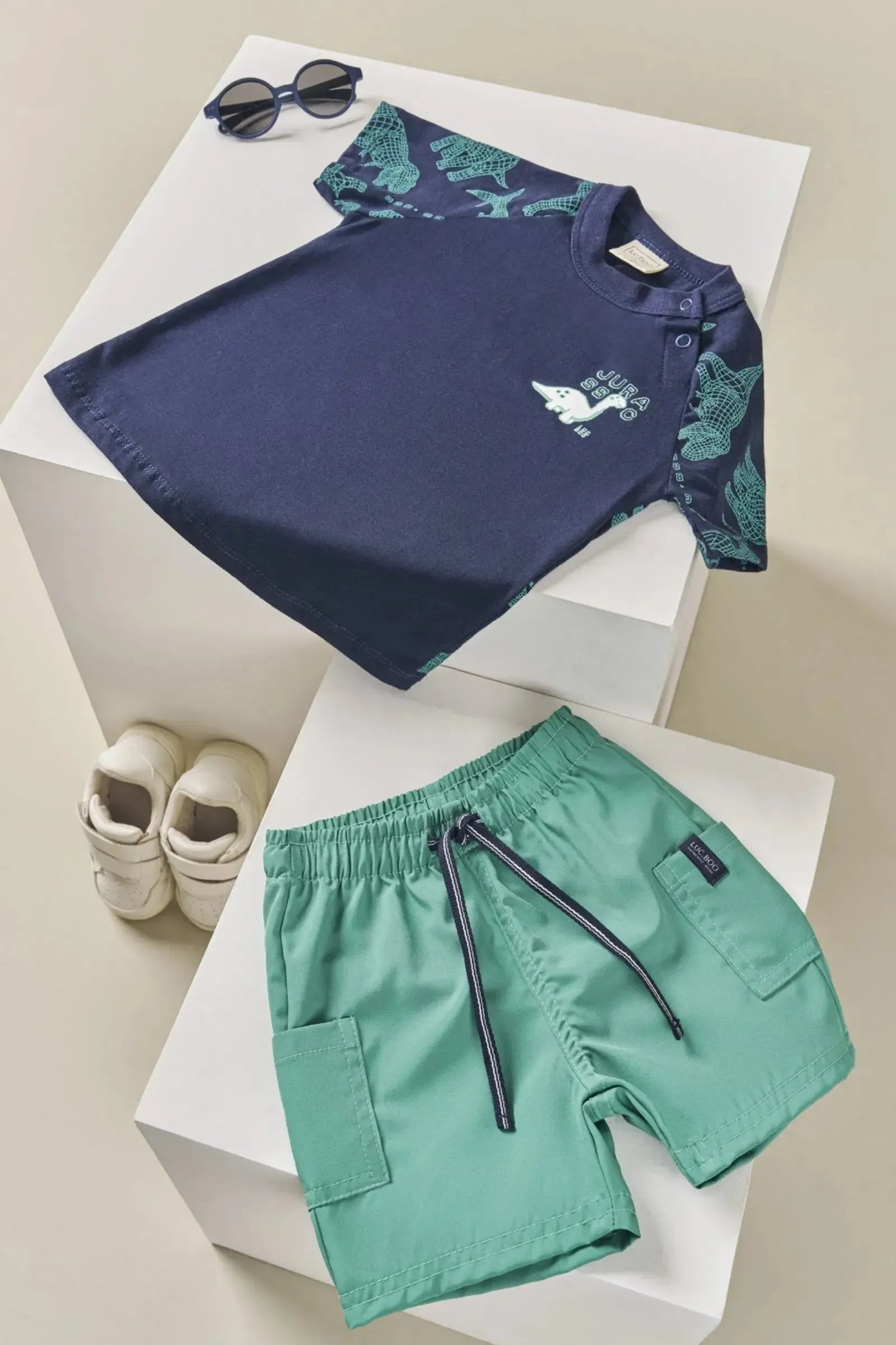 Conjunto de Camiseta em Meia Malha e Bermuda em Nylon Tecnospan com Elastano 84233 LucBoo Bebê Menino