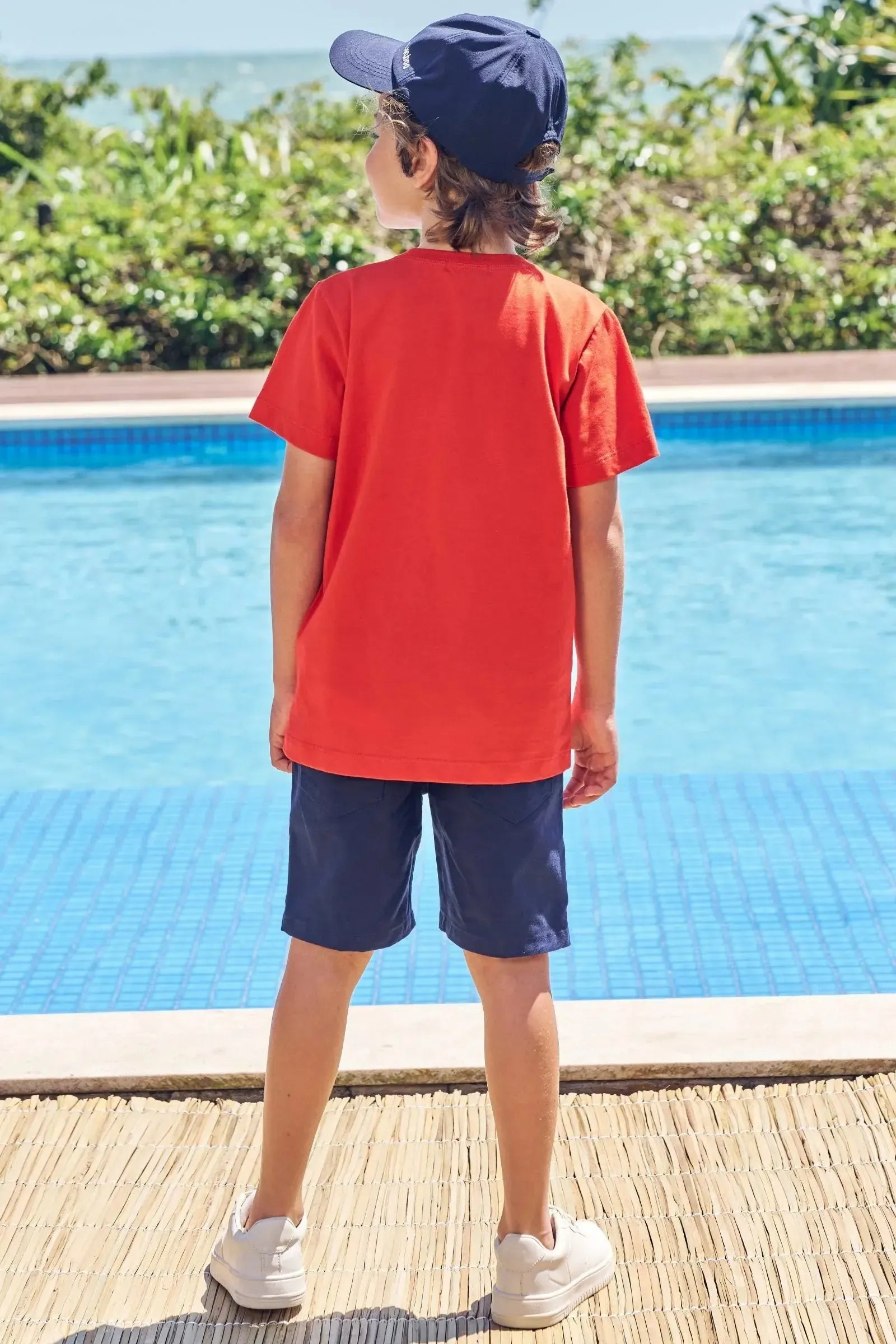 Conjunto de Camiseta em Meia Malha e Bermuda em Nylon Tecnospan com Elastano 84781 LucBoo Infantil Menino