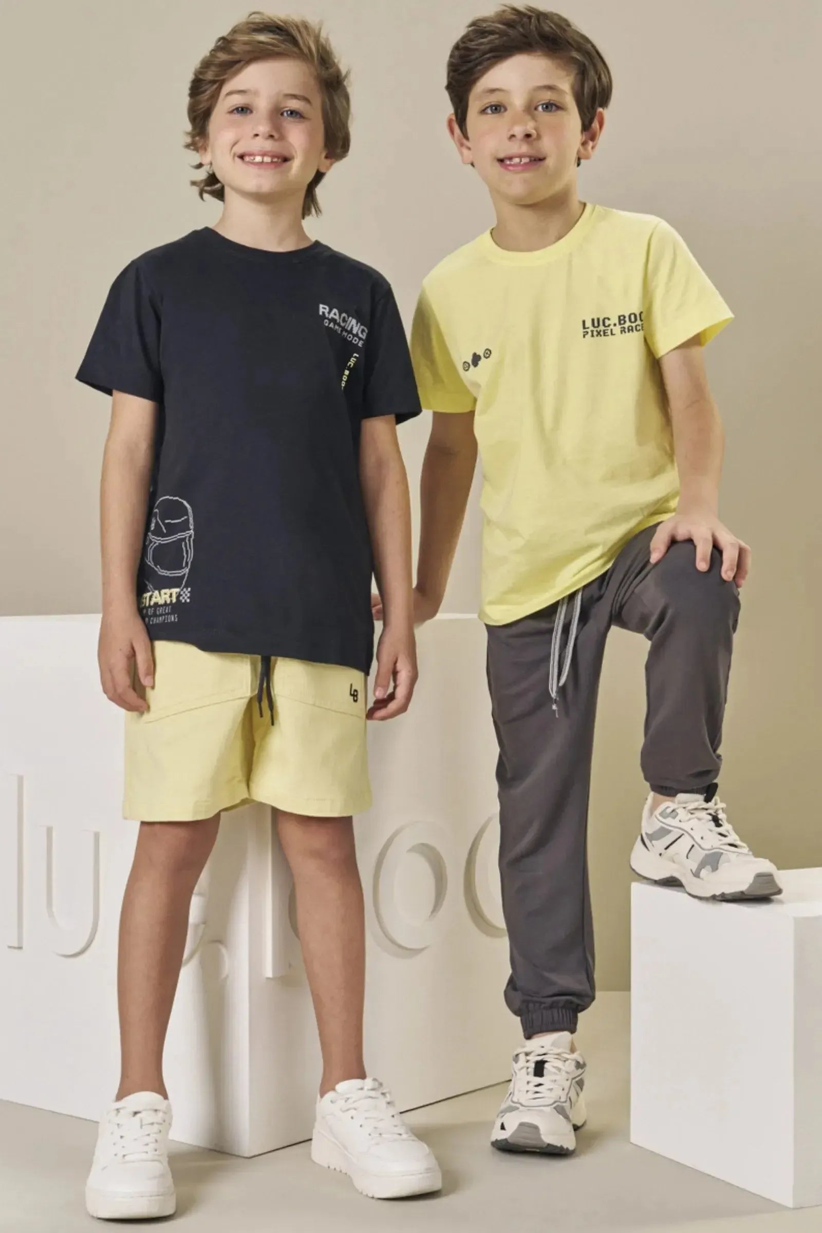 Conjunto de Camiseta em Meia Malha e Bermuda em Sarja Soft com Elastano 84517 LucBoo Infantil Menino