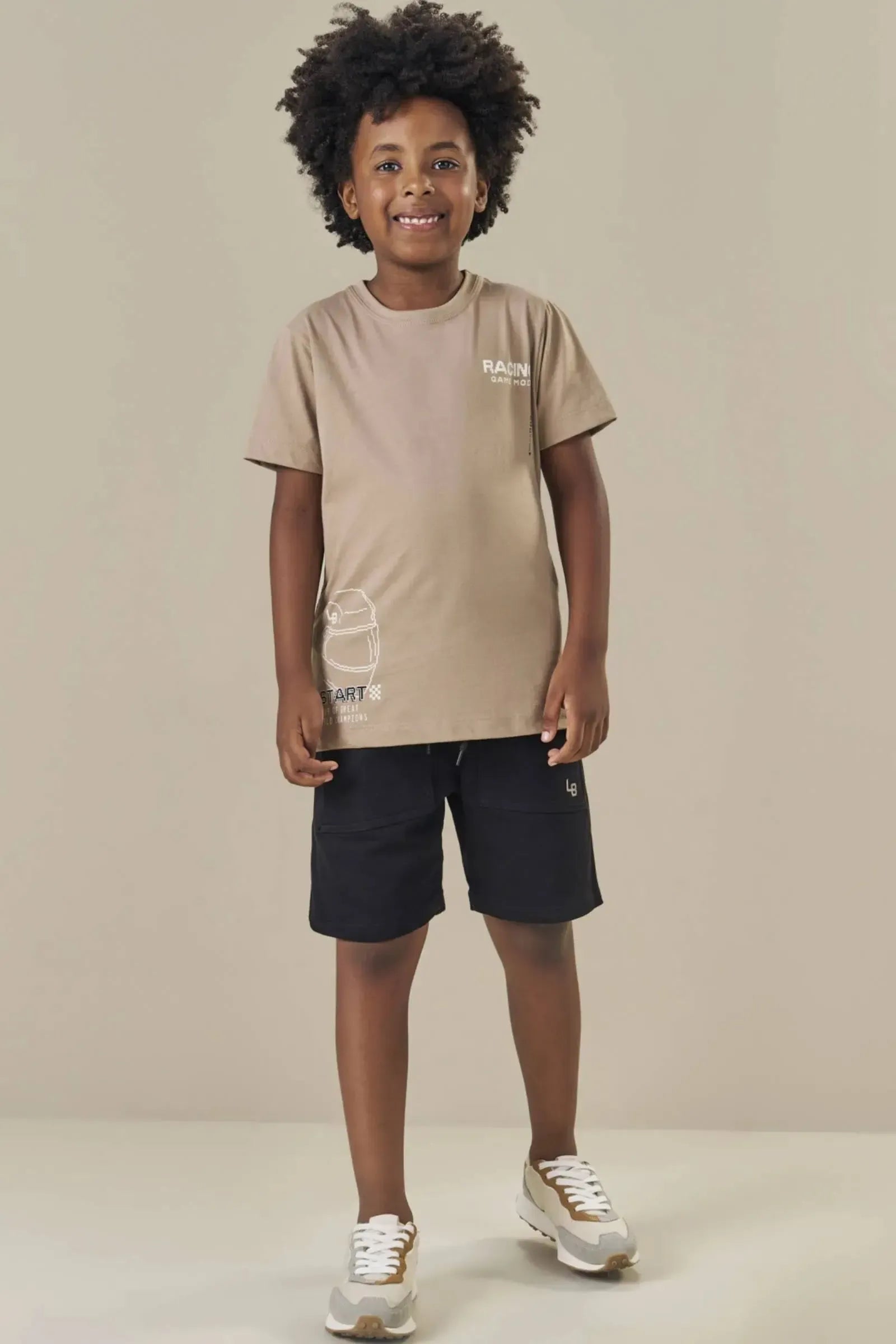 Conjunto de Camiseta em Meia Malha e Bermuda em Sarja Soft com Elastano 84517 LucBoo Infantil Menino