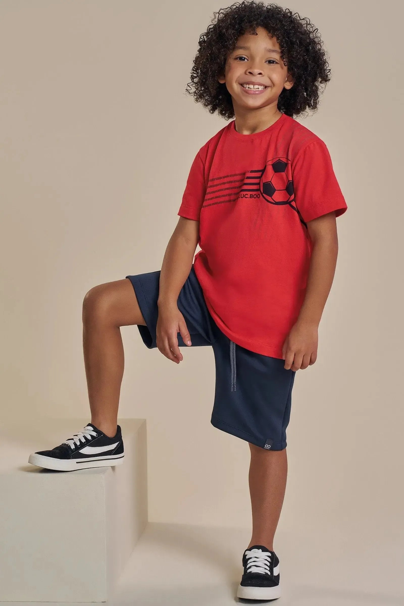 Conjunto de Camiseta em Meia Malha e Bermuda em Sport Tech com Elastano 92475 LucBoo Infantil Menino