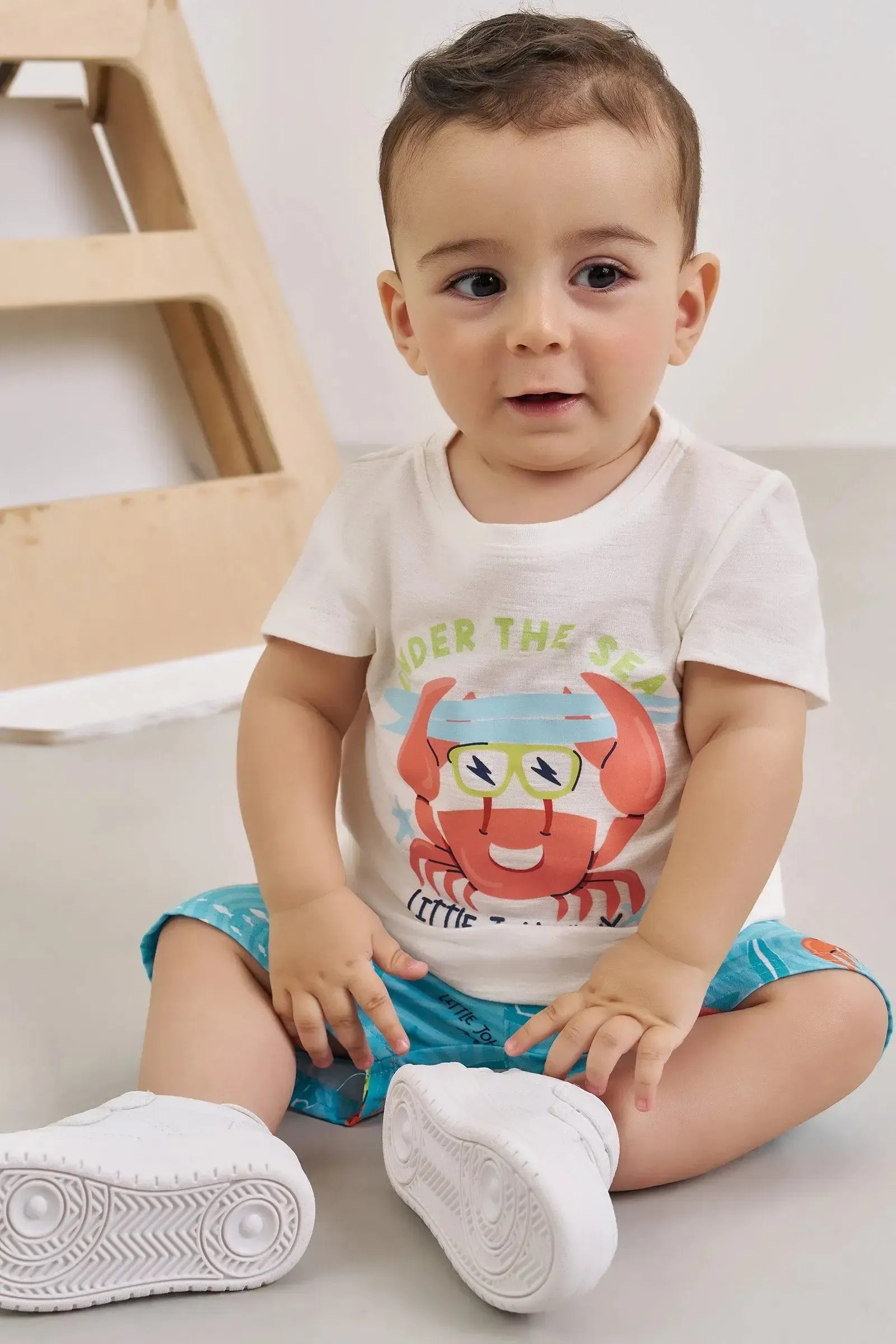 Conjunto de Camiseta em Meia Malha Flamê e Bermuda em Nylon Ergonomic com Elastano 88782 Johnny Fox Bebê Menino