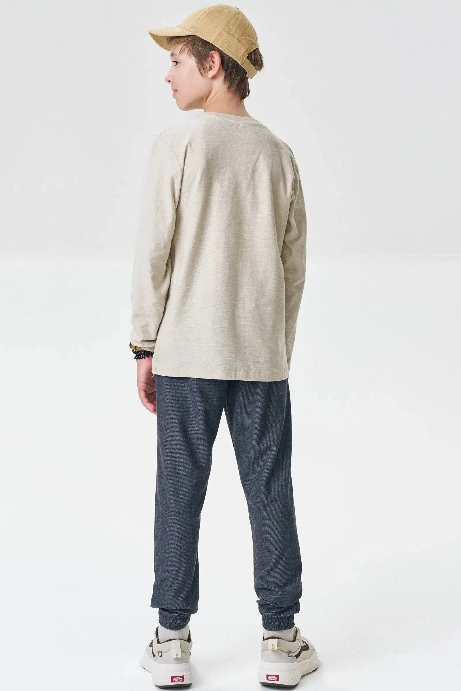 Conjunto de Camiseta em Meia Malha Flamê e Calça Jogger em Cotton Jeans com Elastano 92670 Johnny Fox Teen Menino