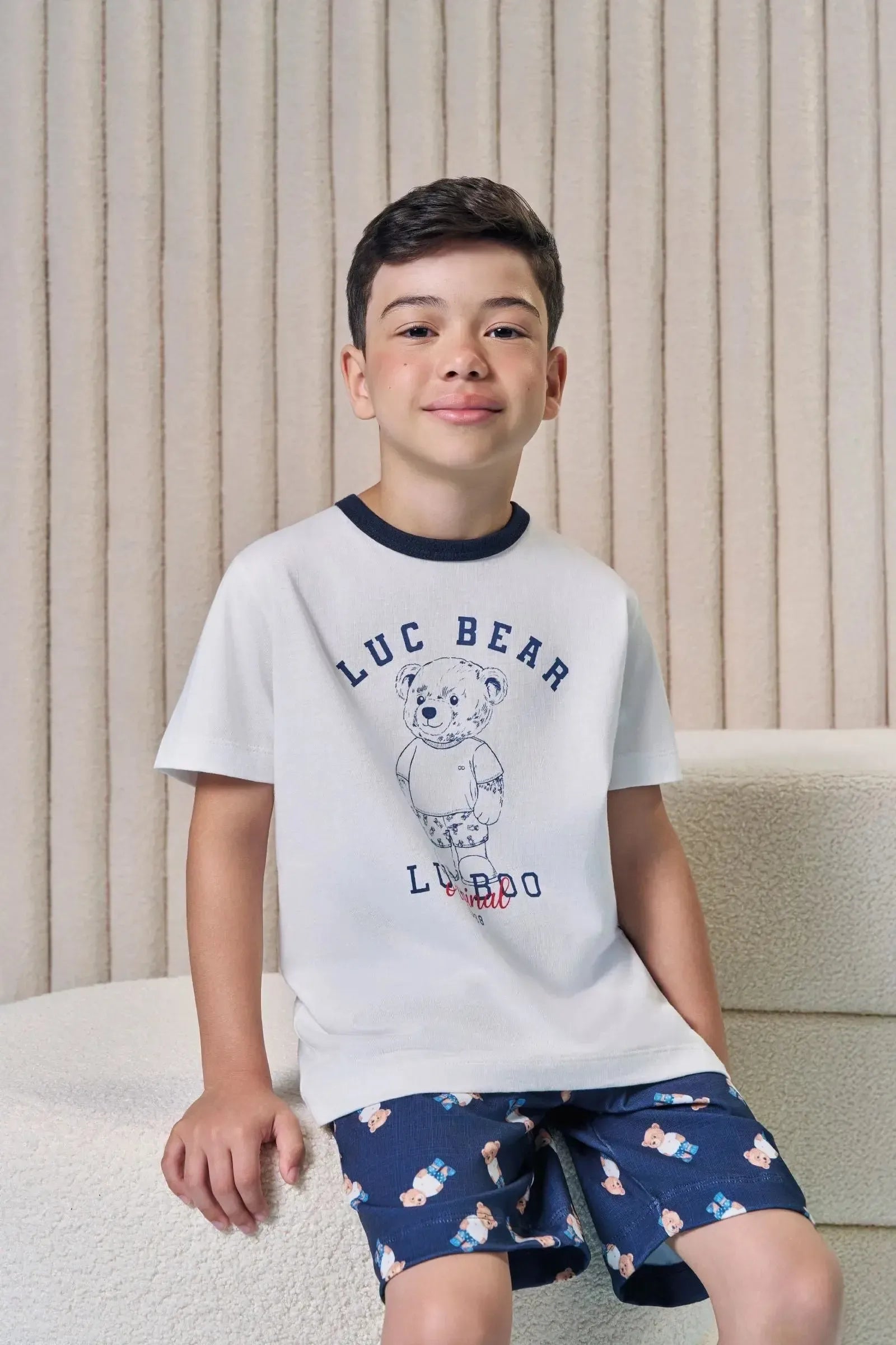 Conjunto de Pijama com Camiseta em Meia Malha e Bermuda em Malha Power 97065 LucBoo Infantil Menino