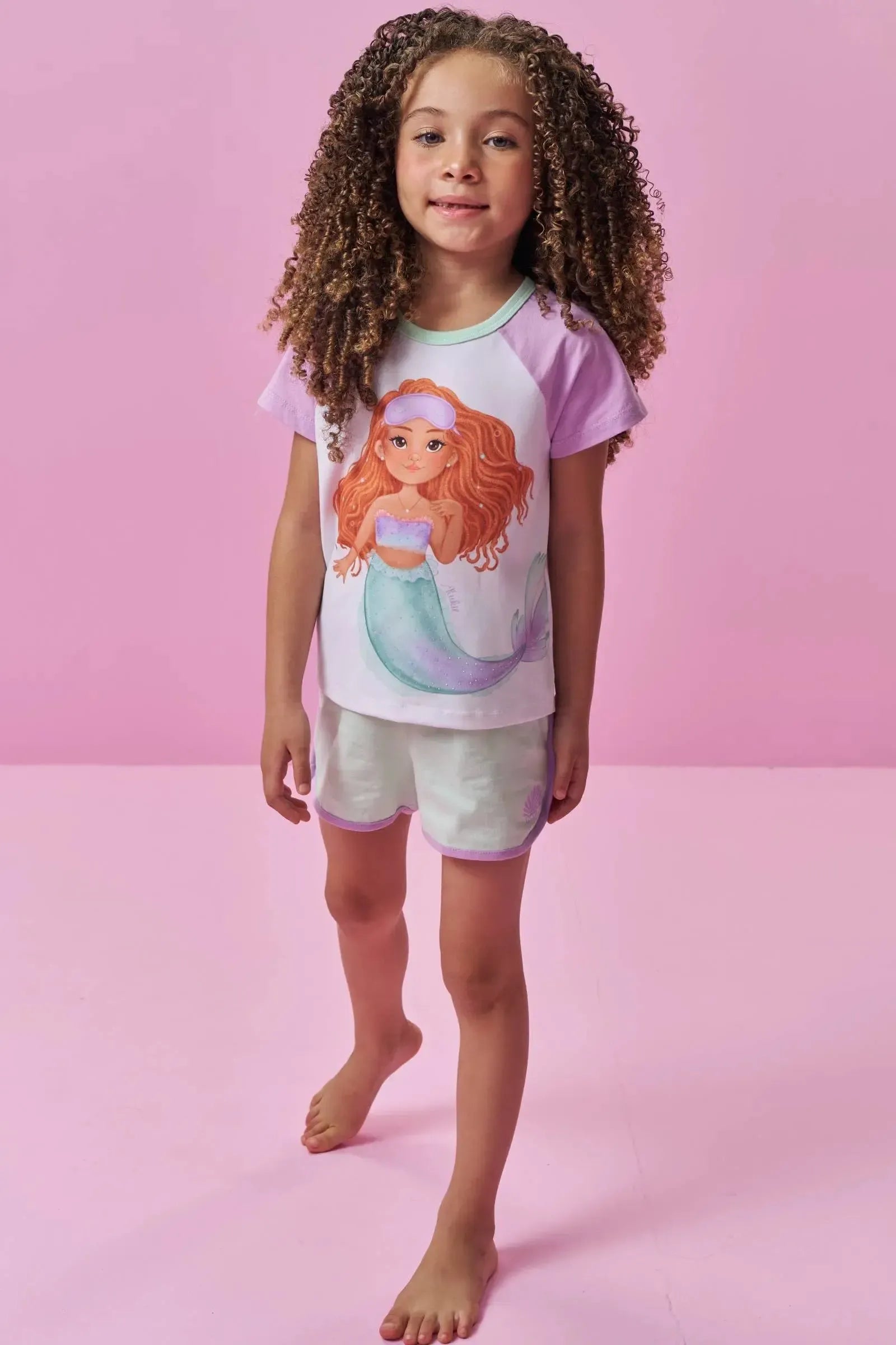 Conjunto de Pijama de Blusa e Shorts em Meia Malha 94283 Kukiê Infantil Menina