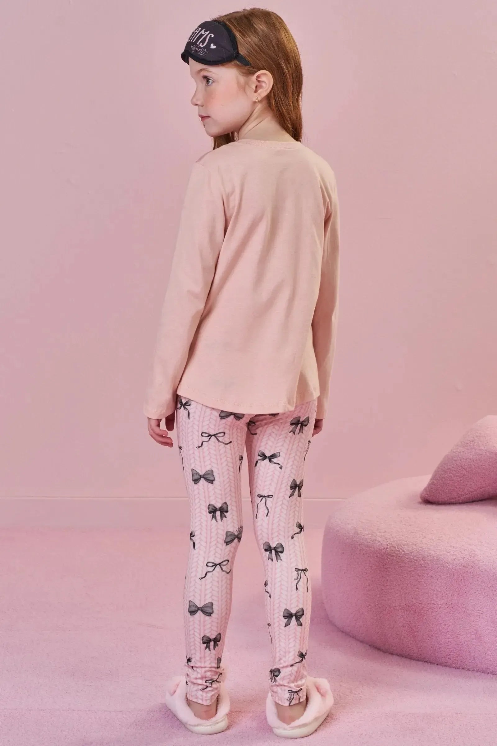 Conjunto de Pijama de Blusa em Meia Malha e Calça Legging em Malha Comfy. Acompanha Máscara 89630 Infanti Infantil Menina