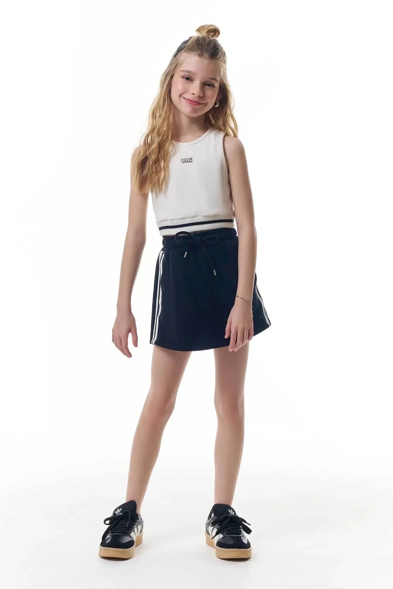 Conjunto de Regata em Canelado Liz e Short Saia em Moletom sem Pelúcia 95969 Vic&Vicky Teen Menina