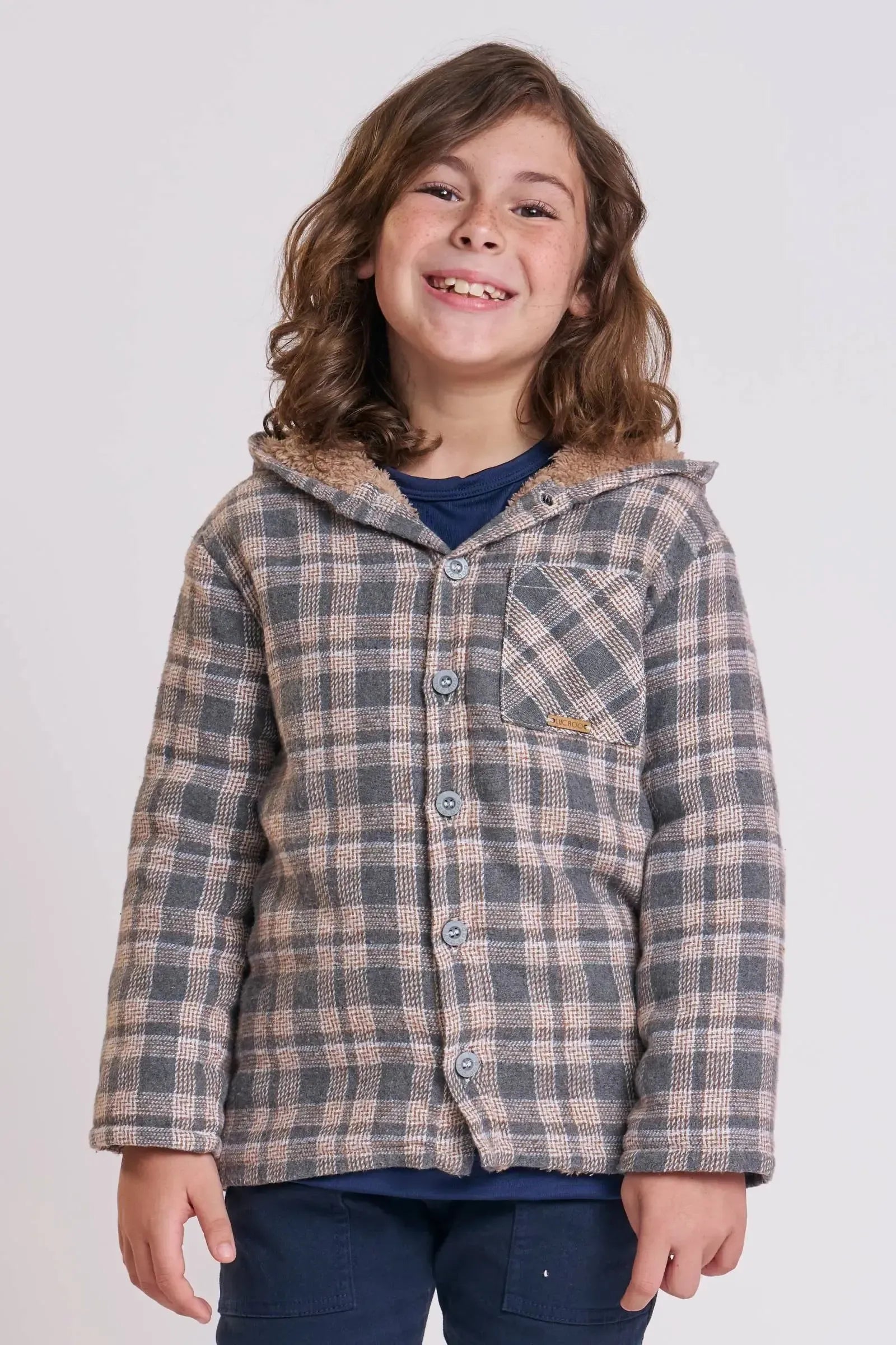 Overshirt em Flanela Xadrez e Forro em Pelo Carneirinho 92377 LucBoo Infantil Menino