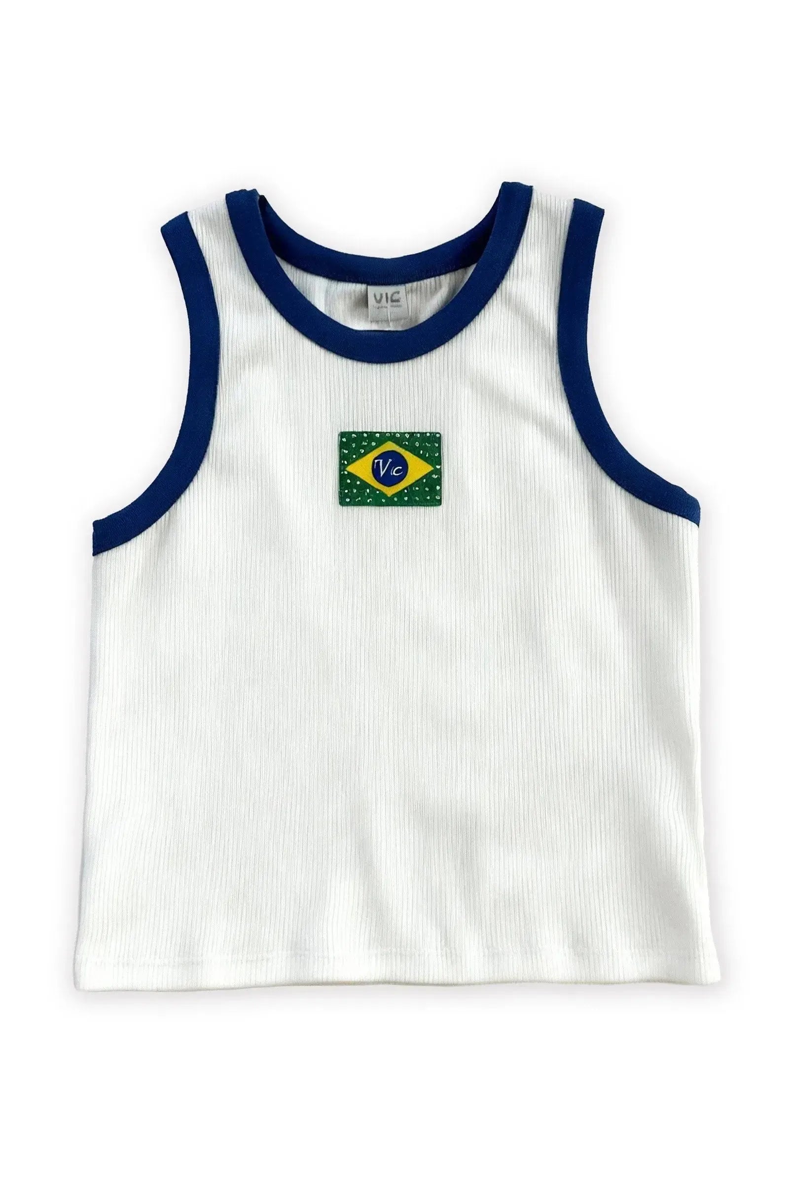 Regata em Malha Canelada Algodão Prime Conforto e Estilo Para Os Dias de Jogo. Detalhes Contrastantes e Bandeirinha Do Brasil com Strass. 99761 Vic Teen Menina