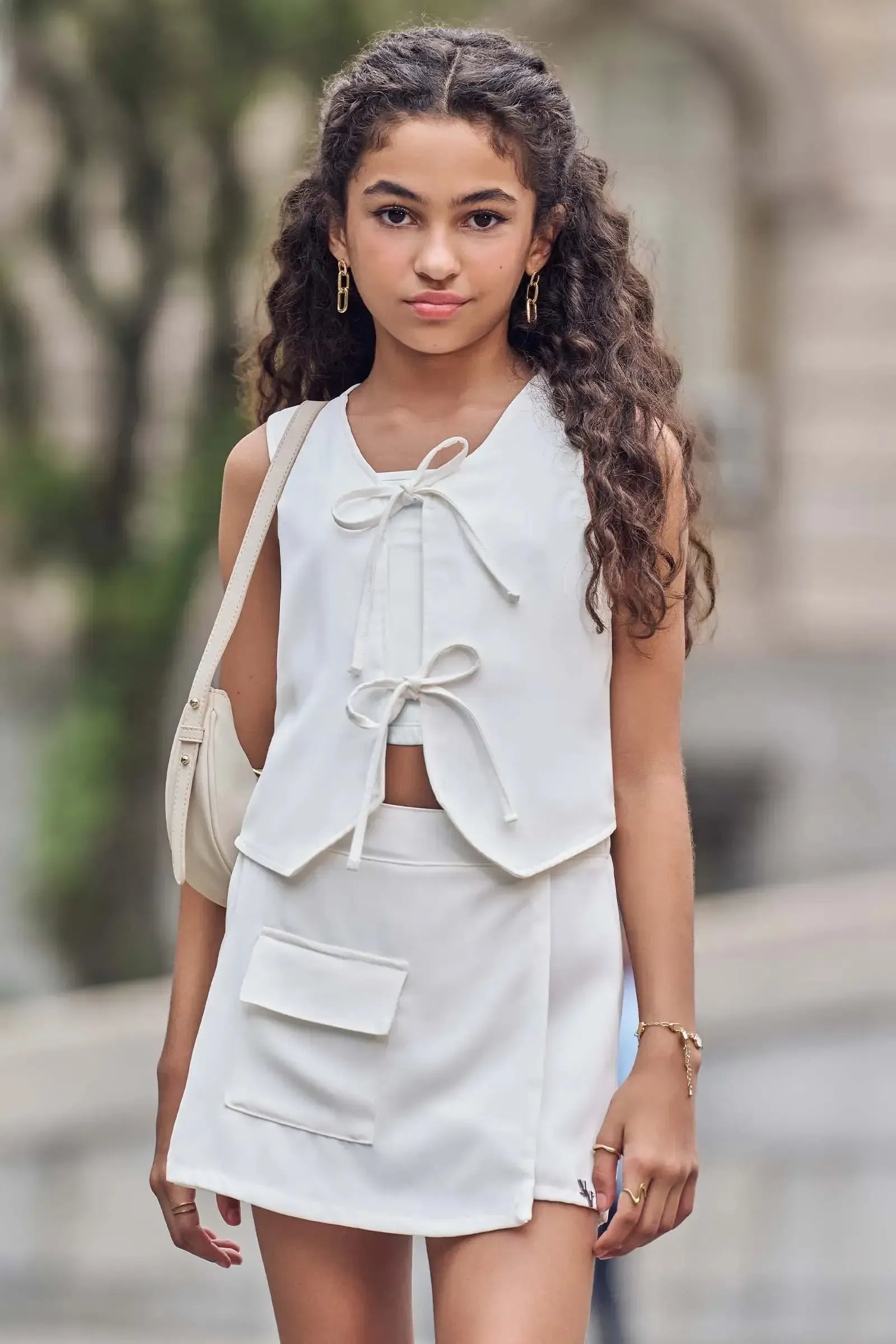 Trio de Colete e Short Saia em Alfaiataria Twill e Top em Ribana Fancy 83915 Vic&Vicky Teen Menina