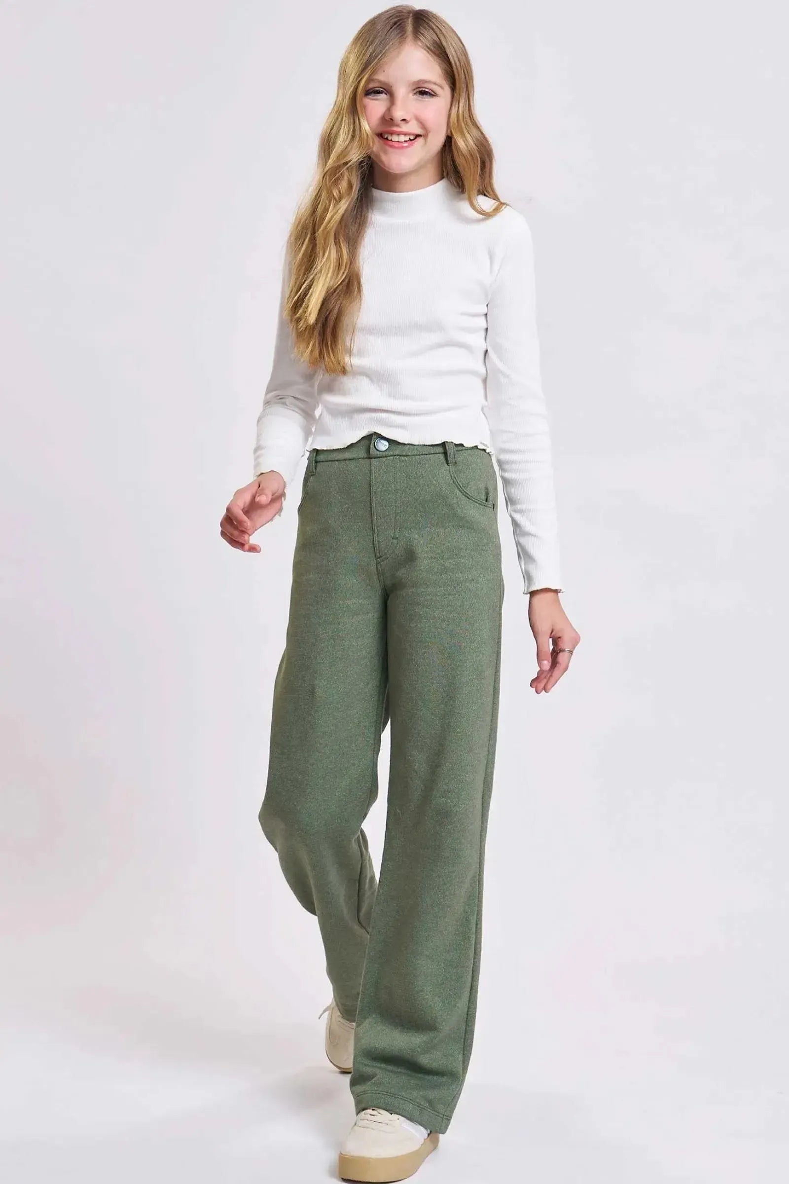 Calça Reta em Moletom Diferenciado com Pelúcia 90412 Lilimoon Teen Menina