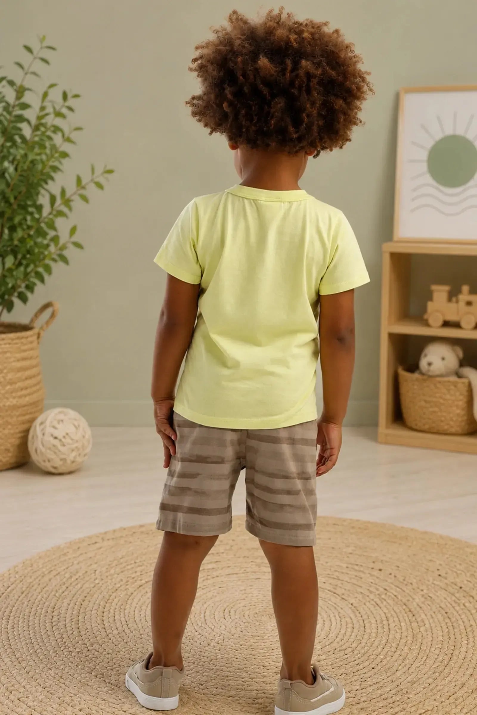 Conjunto de Camiseta em Meia Malha e Bermuda em Linho Santorine com Elastano 92888 LucBoo Bebê Menino