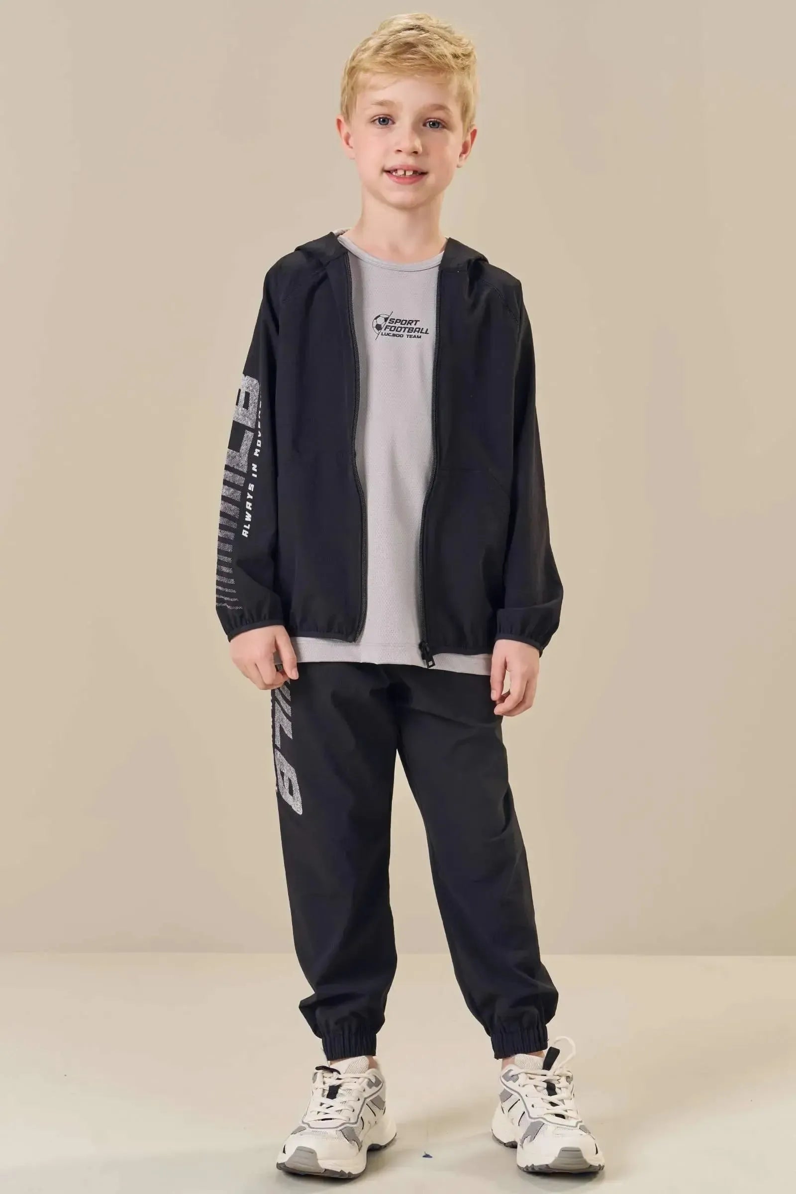 Calça Jogger em Nylon Ripstop com Elastano com Proteção UV50+ 83860 LucBoo Infantil Menino