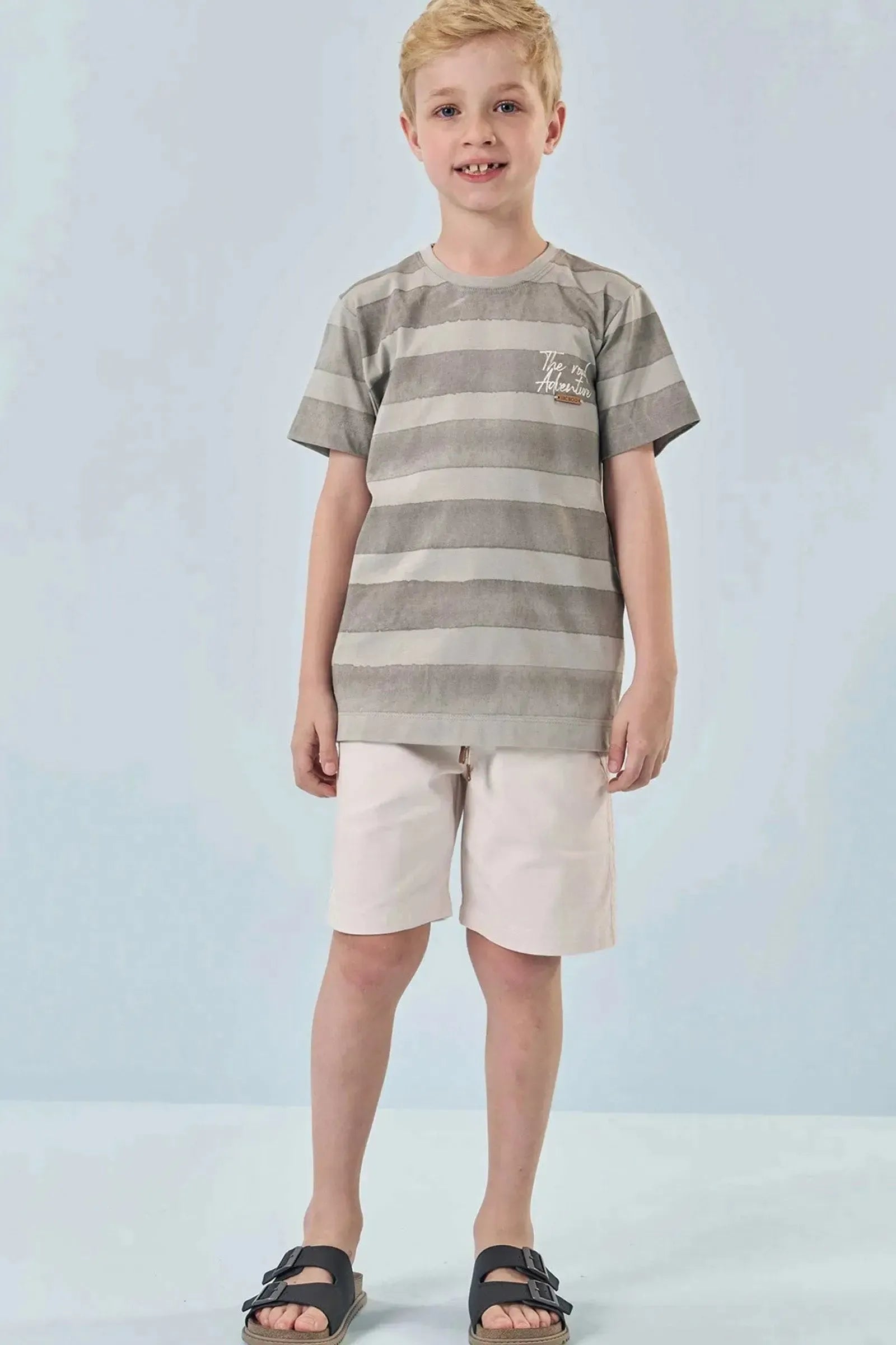 Conjunto Camiseta em Meia Malha e Bermuda em Sarja Caribe com Elastano 83597 LucBoo Infantil Menino