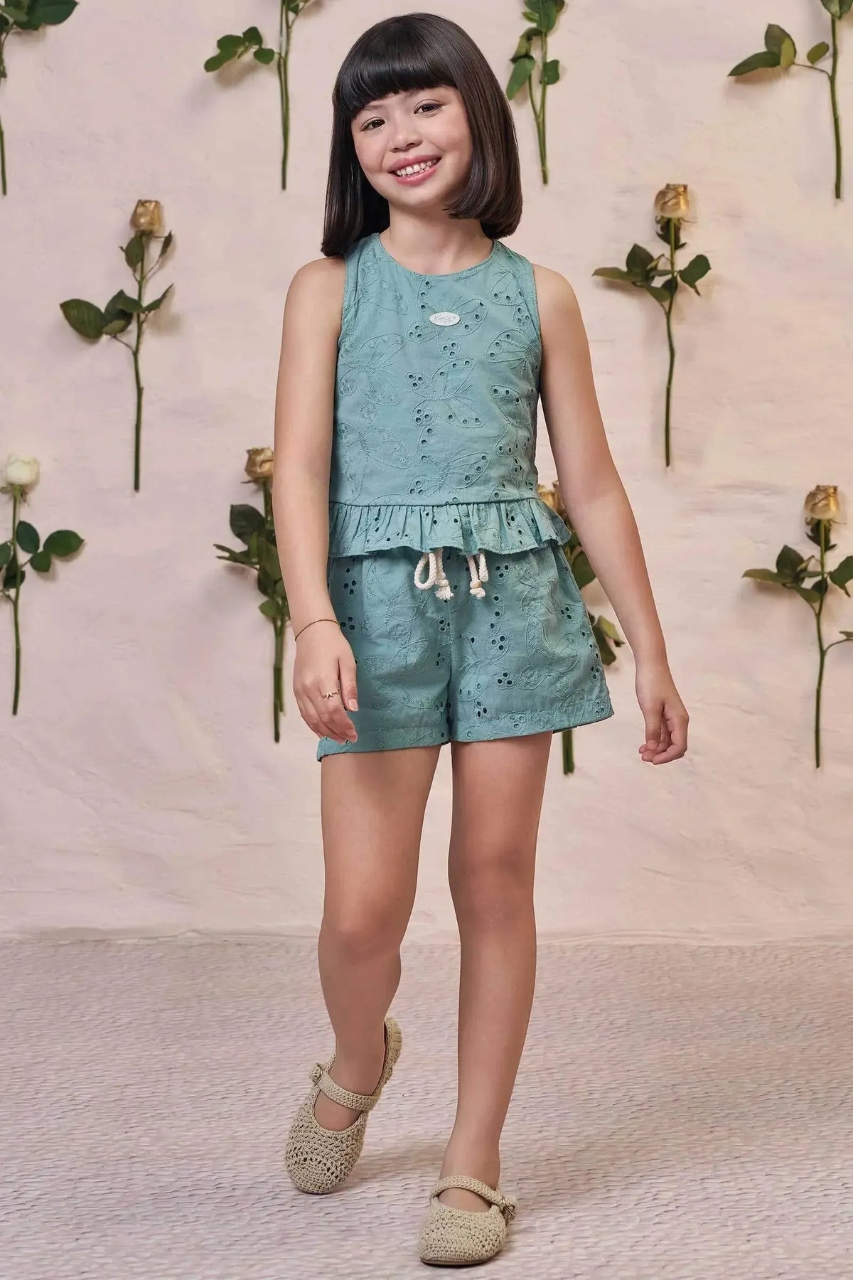 Conjunto de Bata e Shorts em Tecido Bordado 98308 Kukiê Infantil Menina