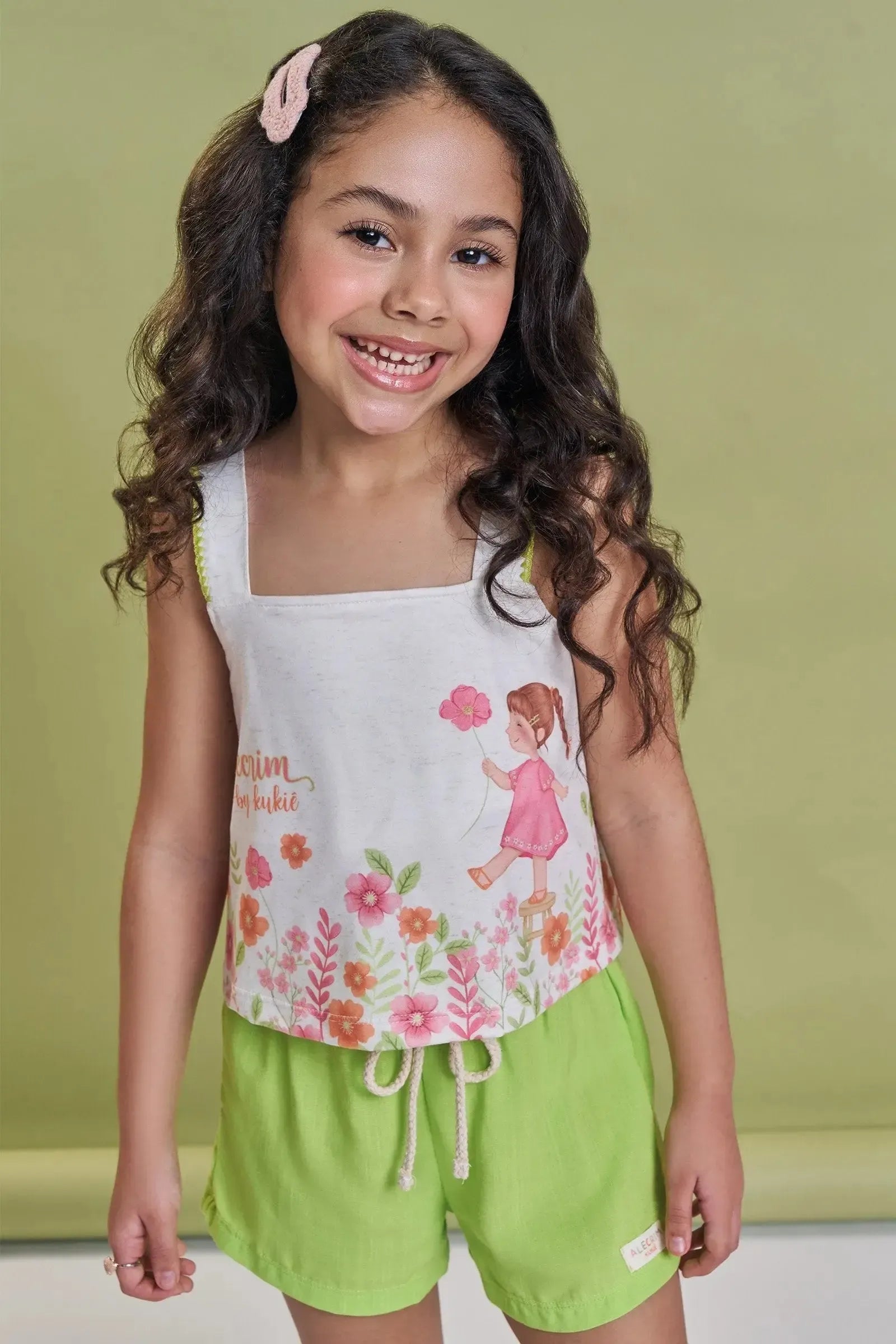 Conjunto de Bata em Malha Comfy e Shorts em Viscose 92998 Kukiê Infantil Menina