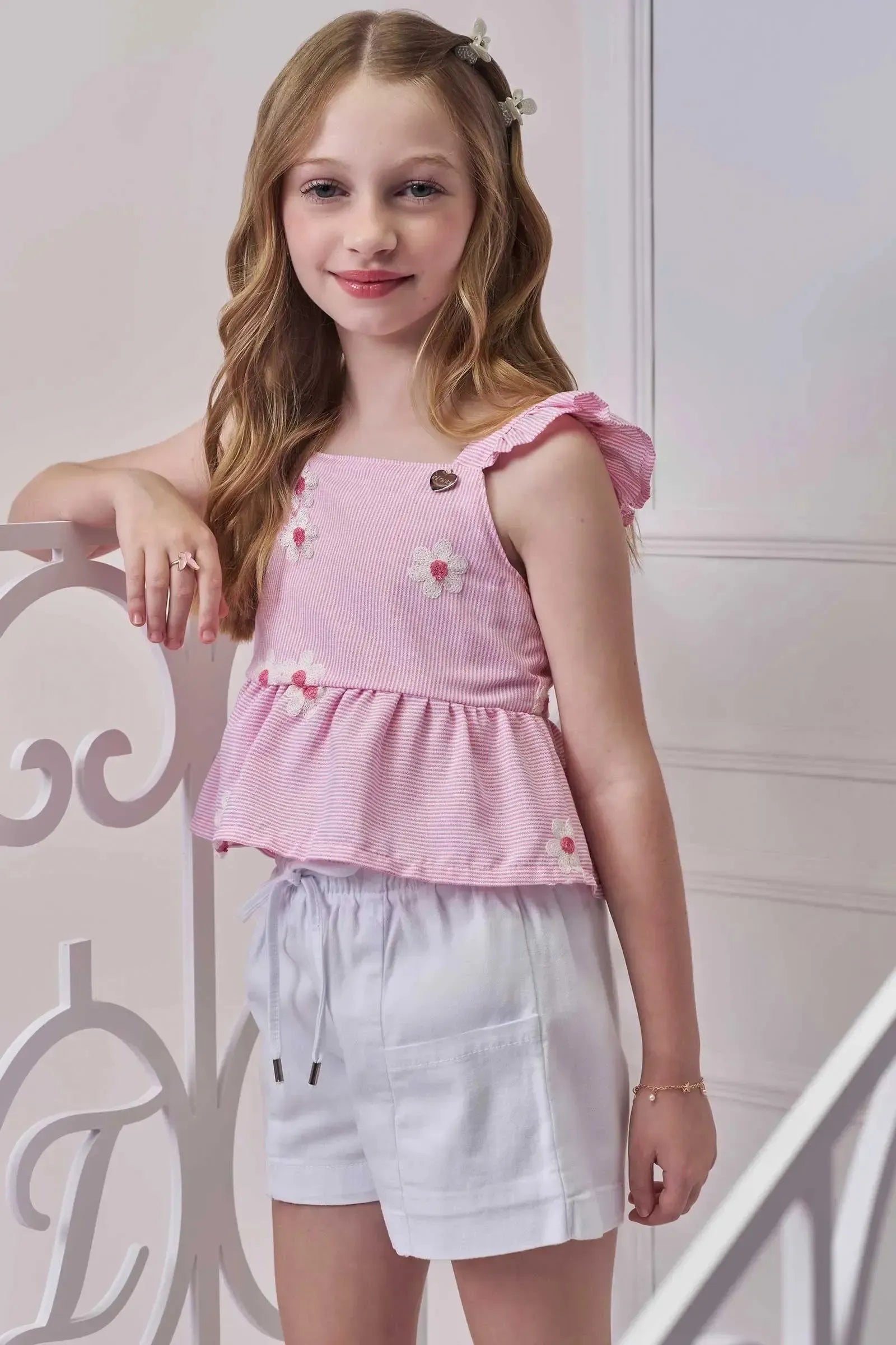 Conjunto de Bata em Tricoline Bordado Flores com Shorts em Sarja com Elastano 98906 Infanti Infantil Menina