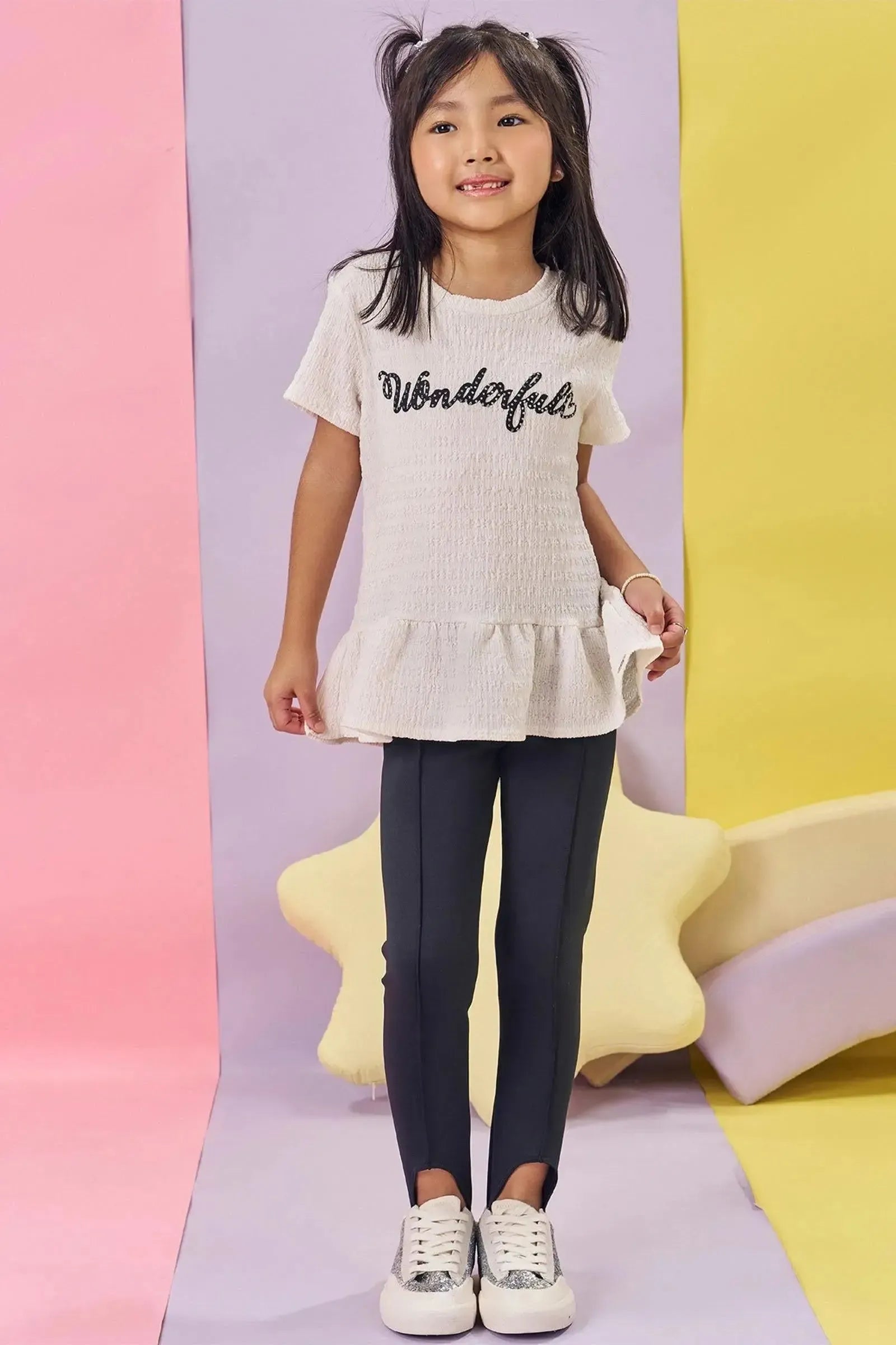 Conjunto de Blusa Alongada em Malha Enrugada e Calça Legging Fuseau em Fly Tech 83760 Kukiê Infantil Menina
