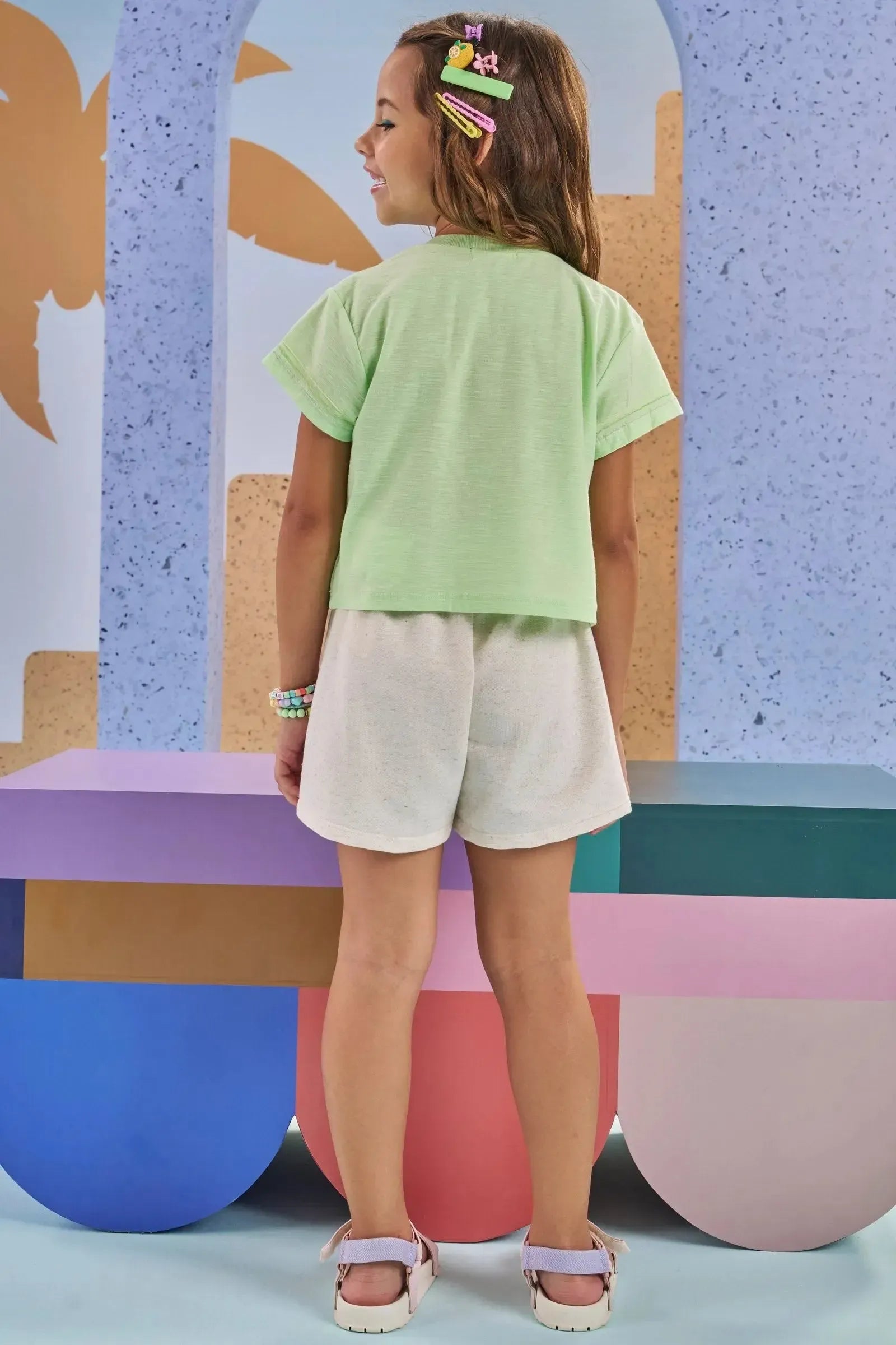 Conjunto de Blusa Boxy Over em Meia Malha Flamê e Shorts em Moletom sem Pelúcia 87778 Kukiê Infantil Menina