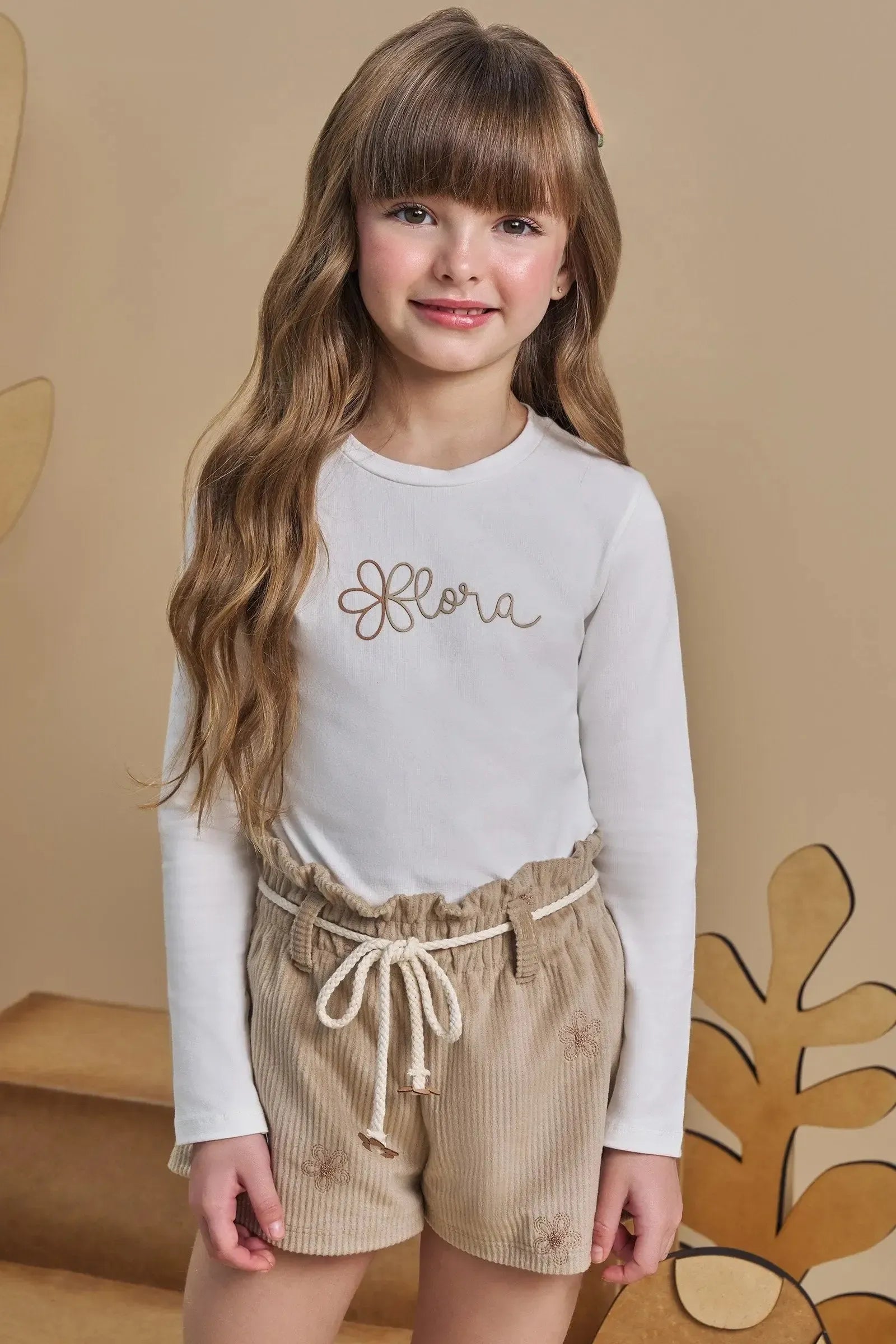 Conjunto de Blusa em Cotton com Shorts em Malha Veludo Cotelê Bordado 93487 Infanti Infantil Menina