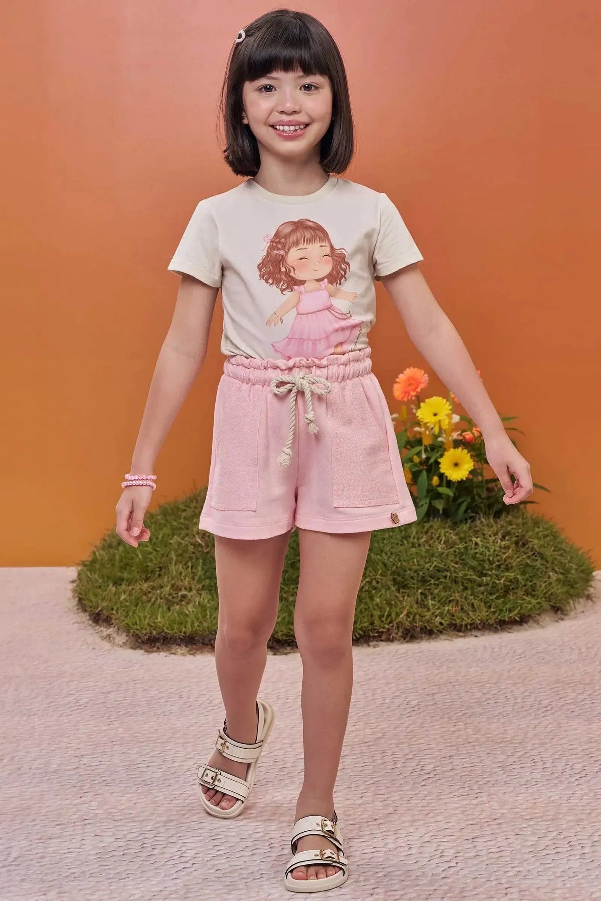 Conjunto de Blusa em Meia Malha e Short em Moletom sem Pelúcia 99598 Kukiê Infantil Menina