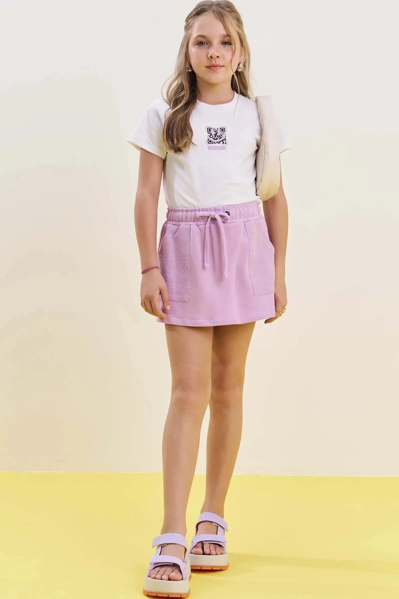 Conjunto de Blusa em Meia Malha e Short Saia em Moletom 84921 Vic&Vicky Teen Menina
