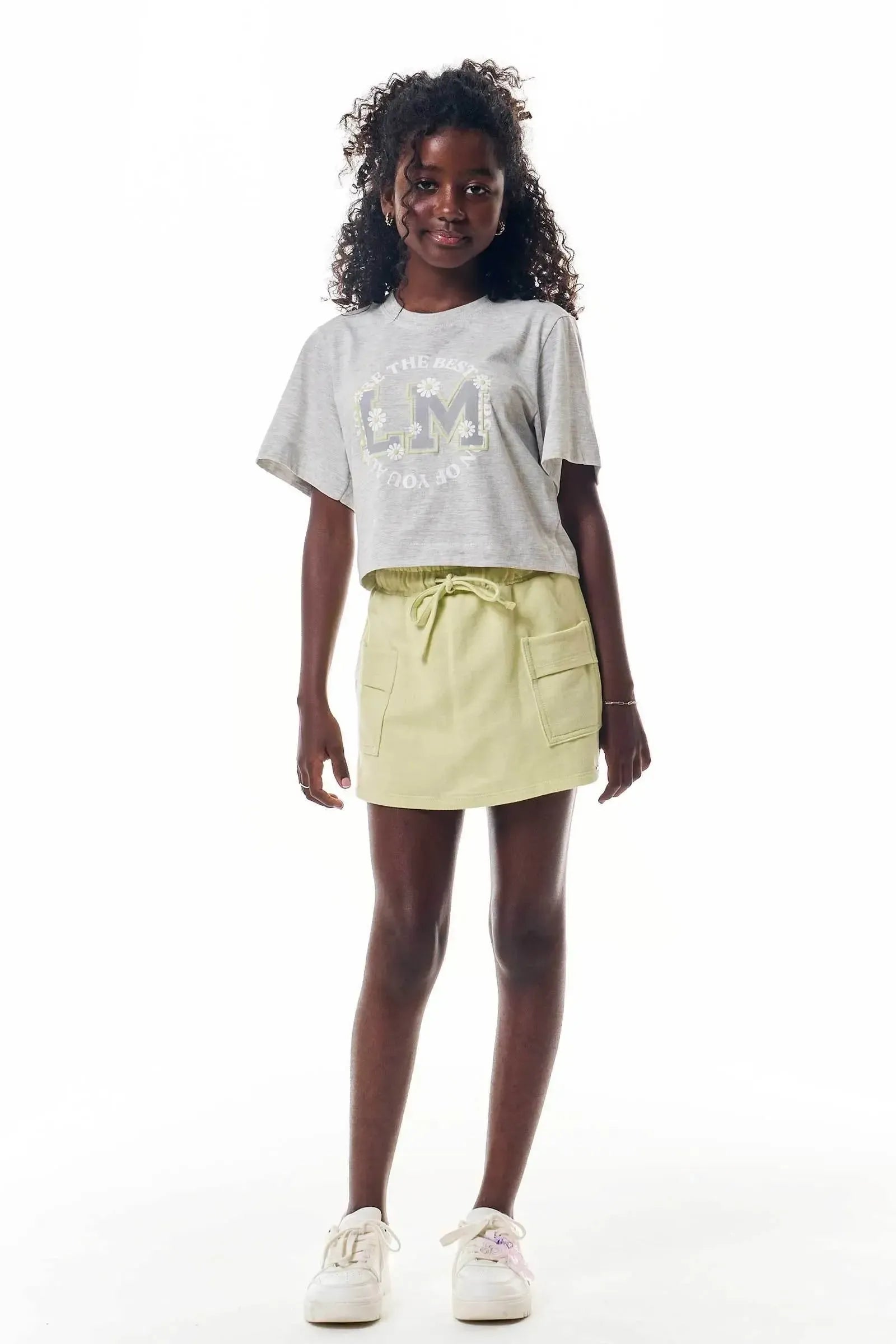 Conjunto de Blusa em Meia Malha e Short Saia em Moletom sem Pelúcia 92681 Lilimoon Teen Menina
