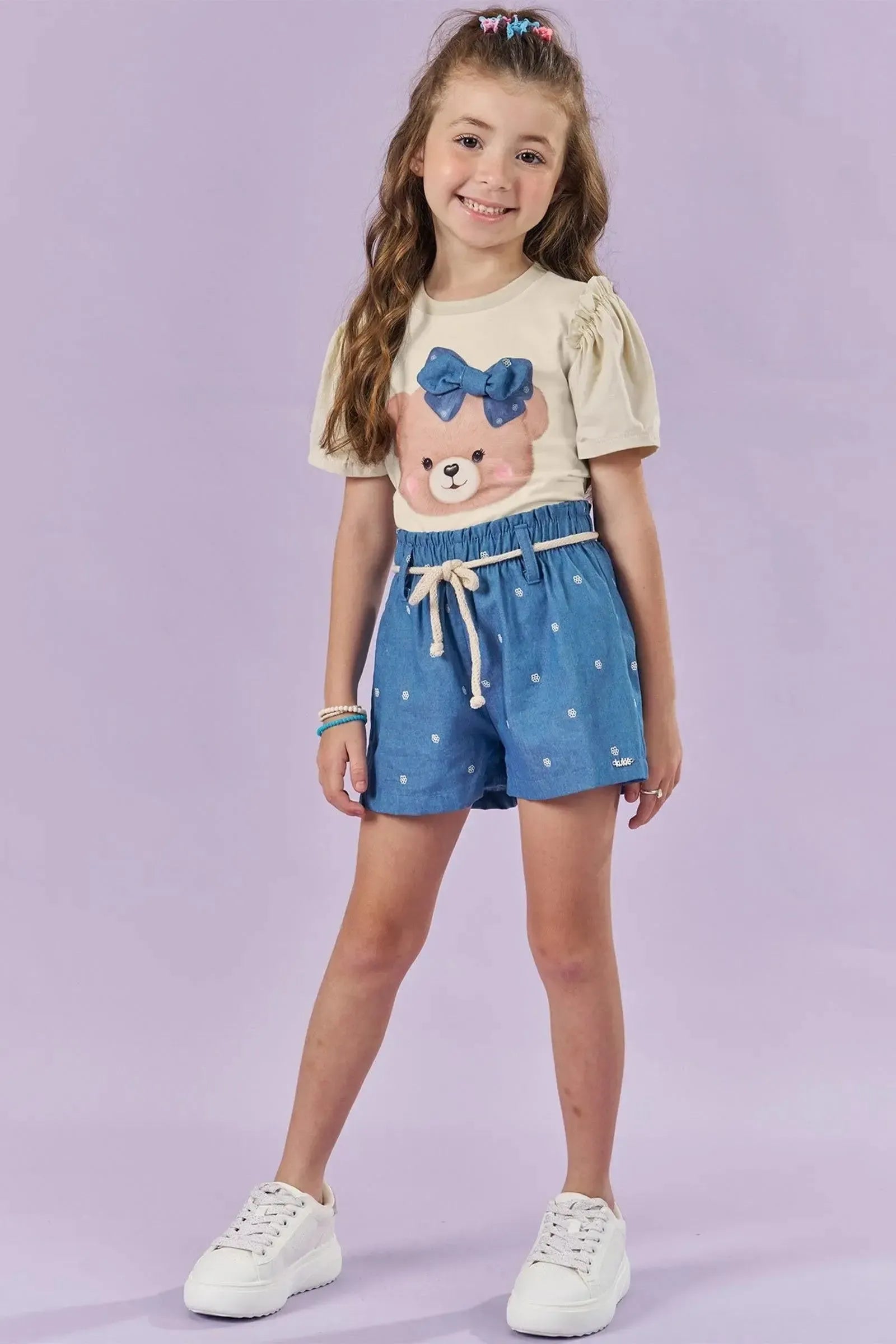 Conjunto de Blusa em Meia Malha e Shorts em Jeans Mini Bordado 84954 Kukiê Infantil Menina