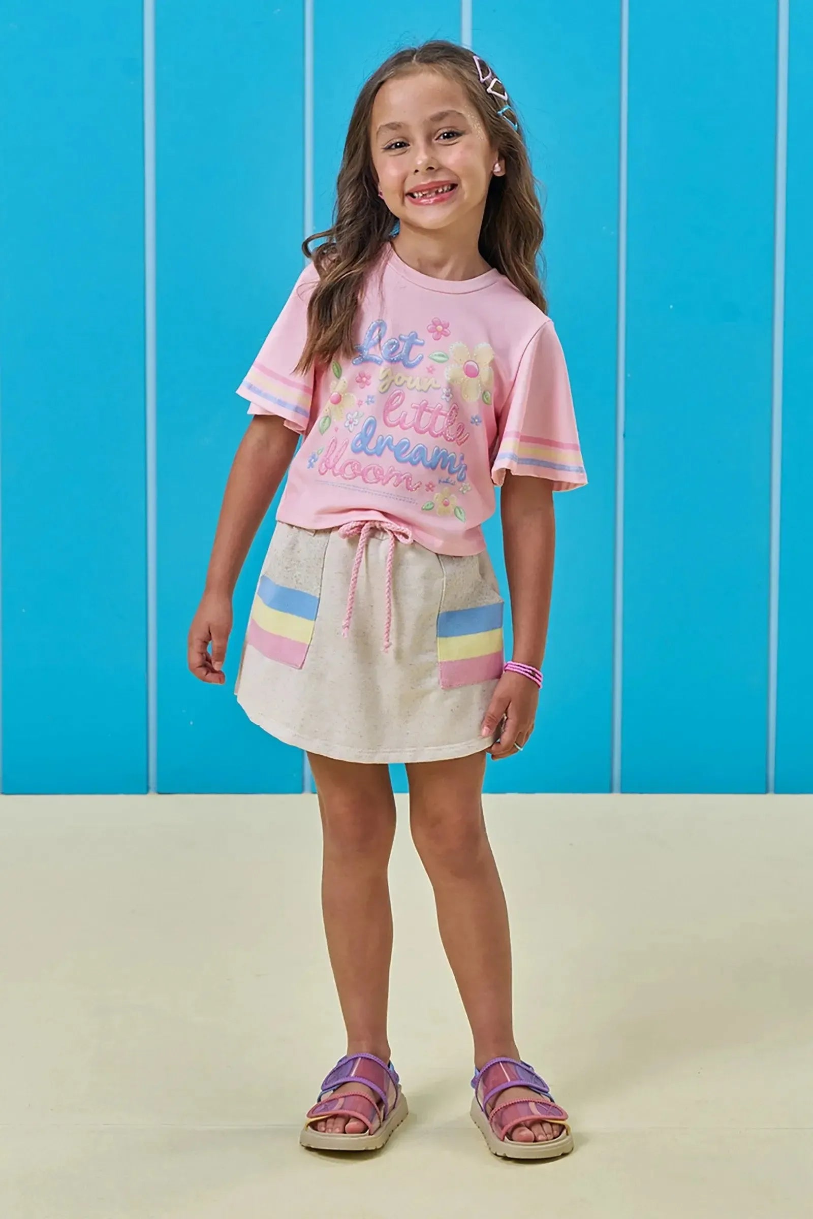 Conjunto de Blusa em Meia Malha e Shorts em Moletom sem Pelúcia 96686 Kukiê Infantil Menina