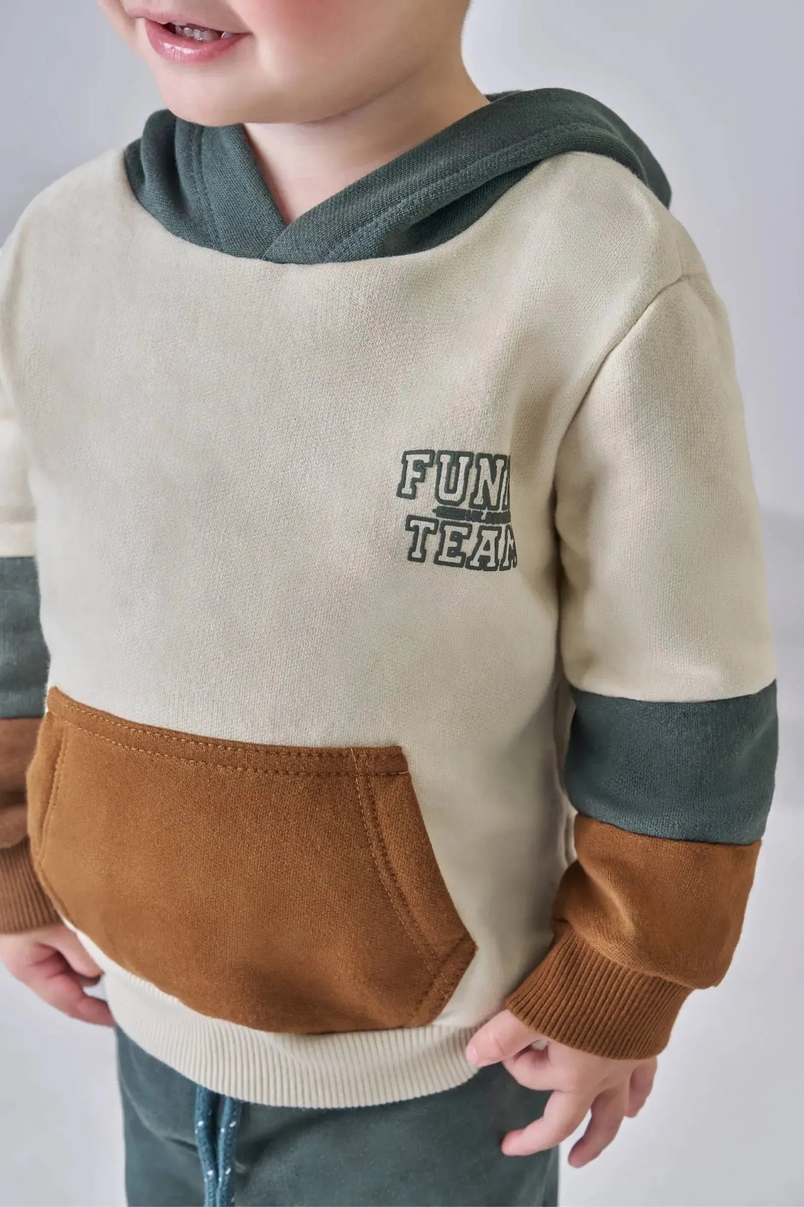 Conjunto de Blusão e Calça Jogger em Moletom com Pelúcia 92104 LucBoo Bebê Menino
