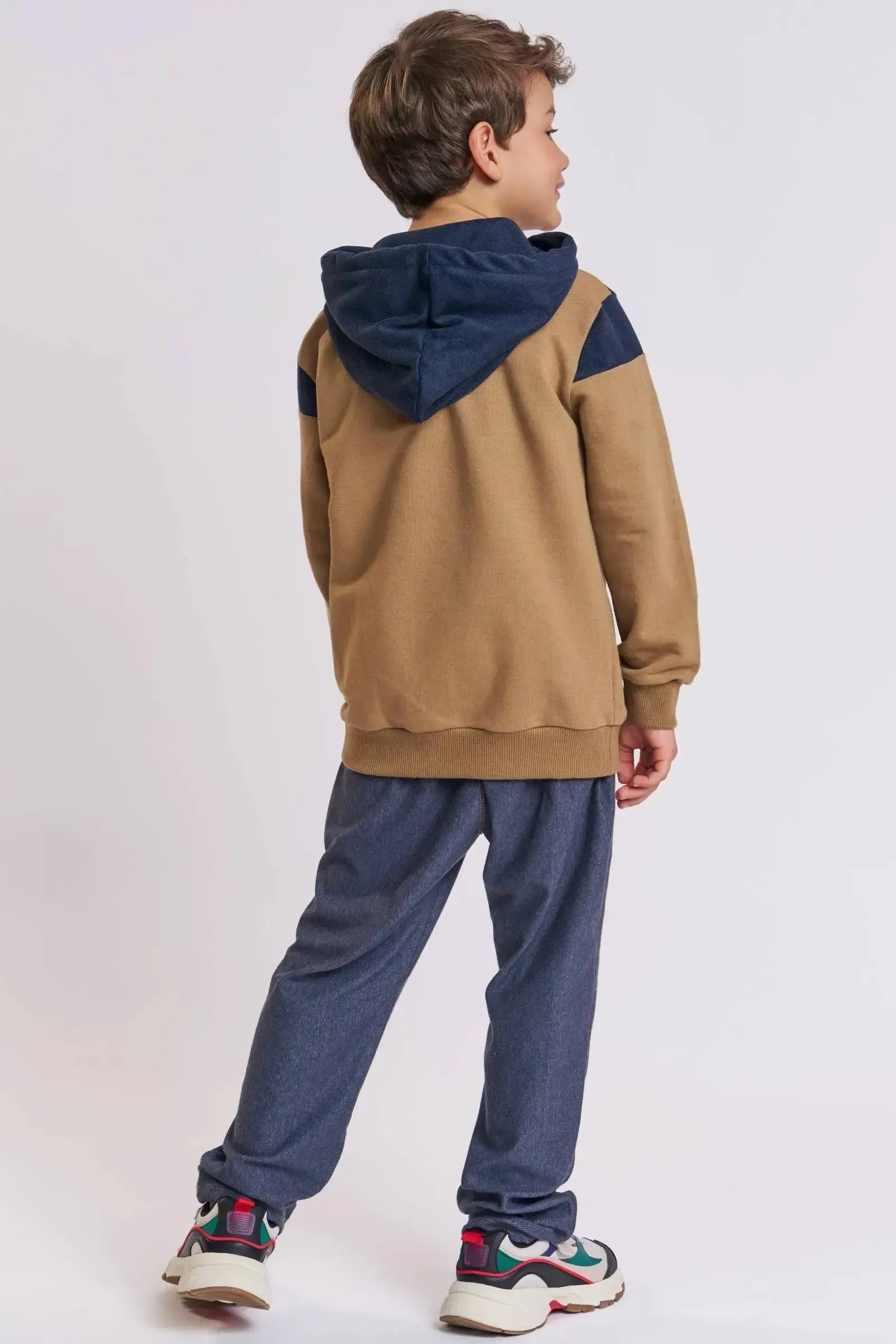 Conjunto de Blusão Moletom sem Pelúcia e Tecido Twill e Calça em Cotton Jeans com Elastano 89794 LucBoo Infantil Menino