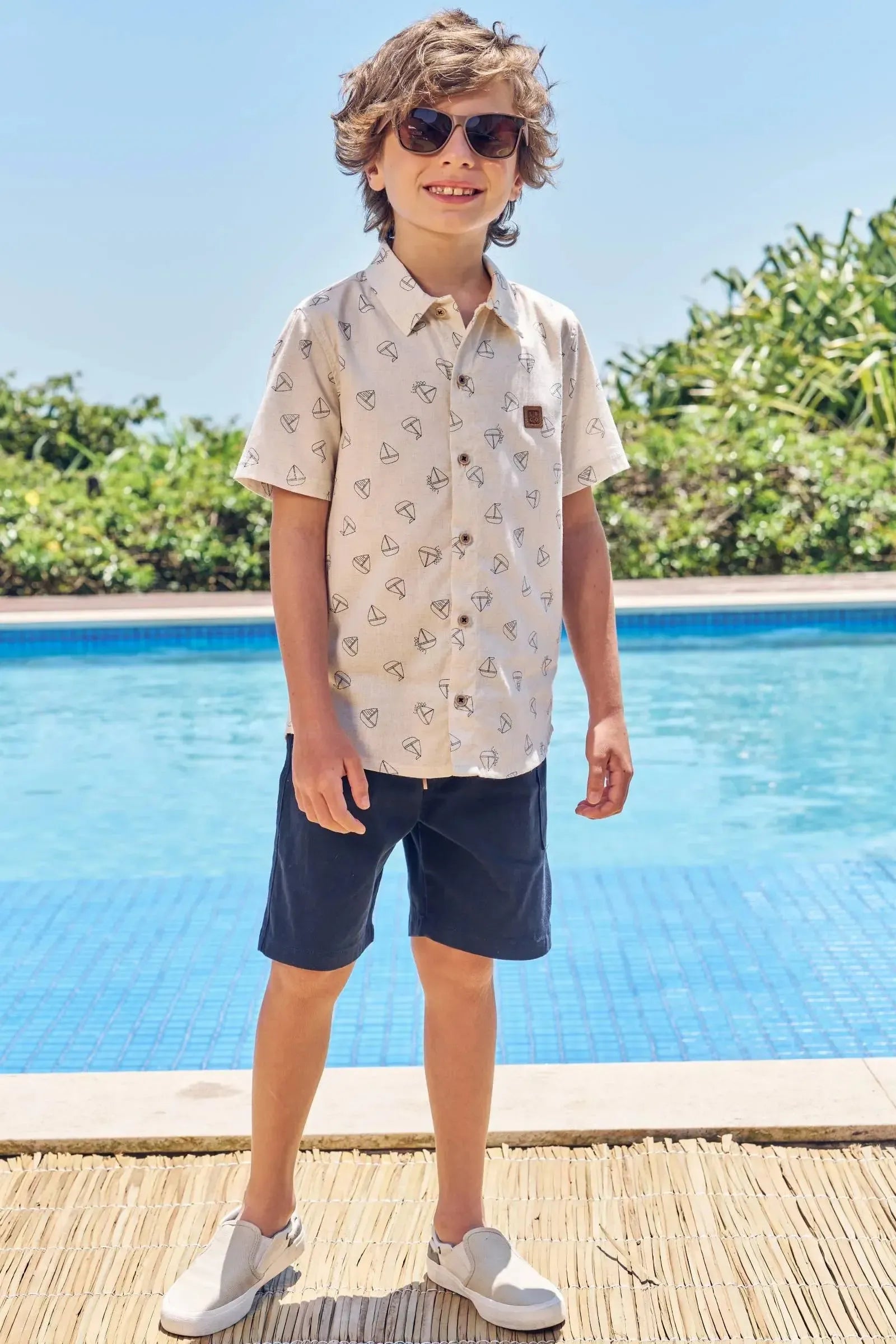 Conjunto de Camisa em Linho Deluxe e Bermuda em Sarja Caribe com Elastano 82842 LucBoo Infantil Menino