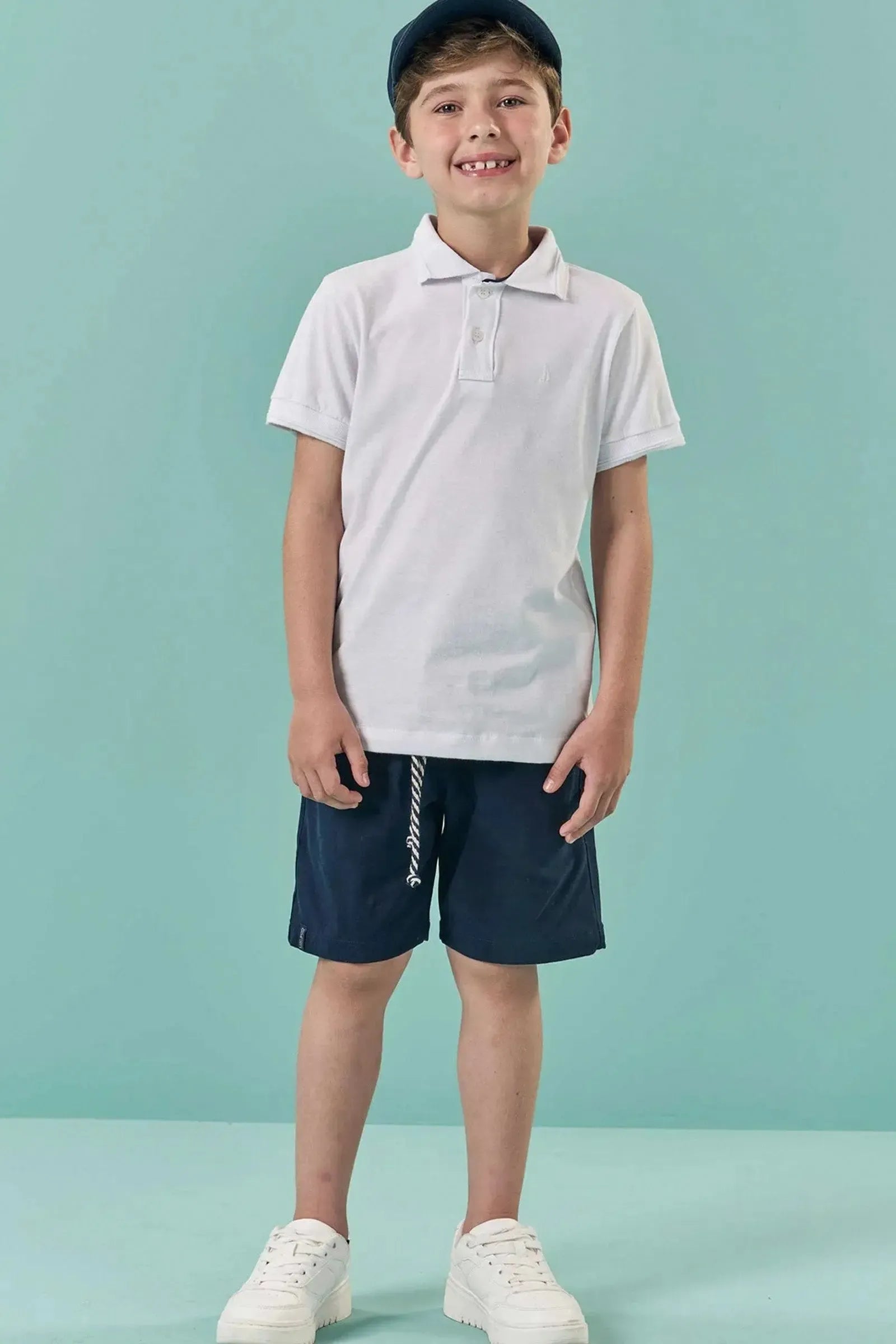 Conjunto de Camisa Polo em Meia Malha e Bermuda em Sarja Caribe com Elastano 82907 LucBoo Infantil Menino