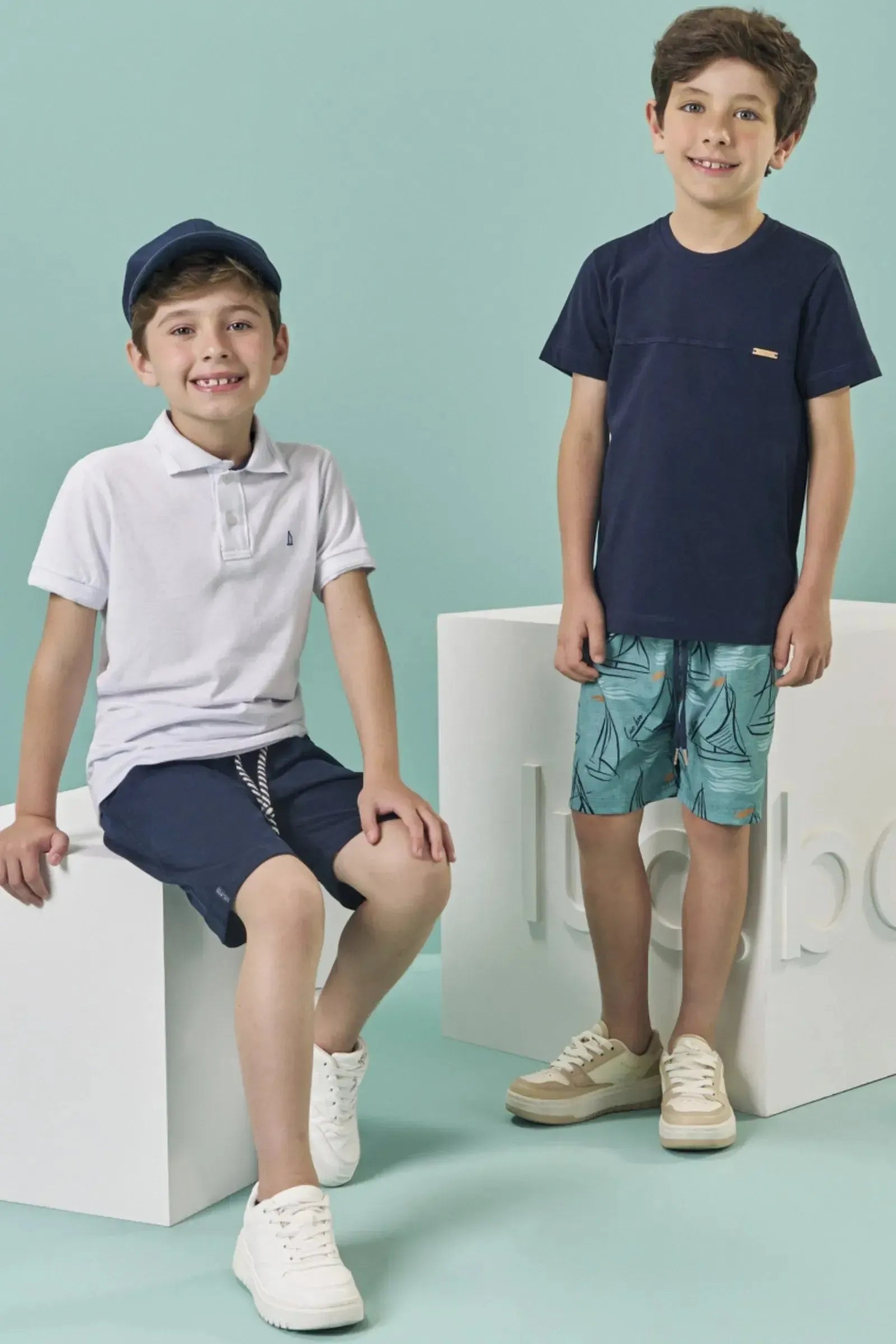 Conjunto de Camisa Polo em Meia Malha e Bermuda em Sarja Caribe com Elastano 82907 LucBoo Infantil Menino