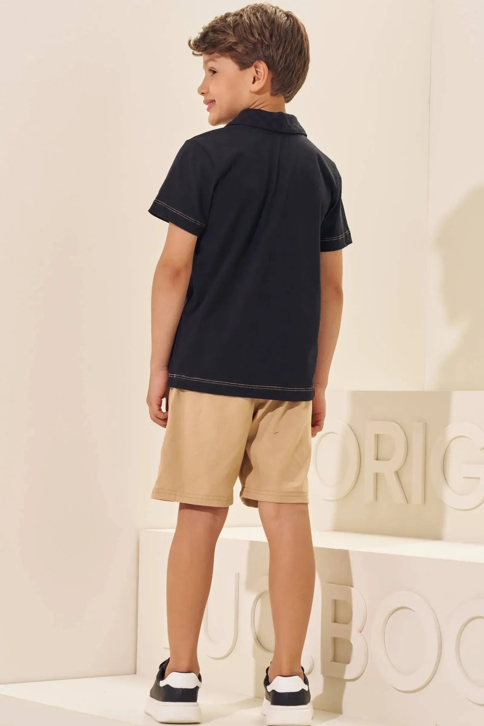 Conjunto de Camisa Polo em Meia Malha e Bermuda em Sarja Girassol com Elastano 96998 LucBoo Infantil Menino