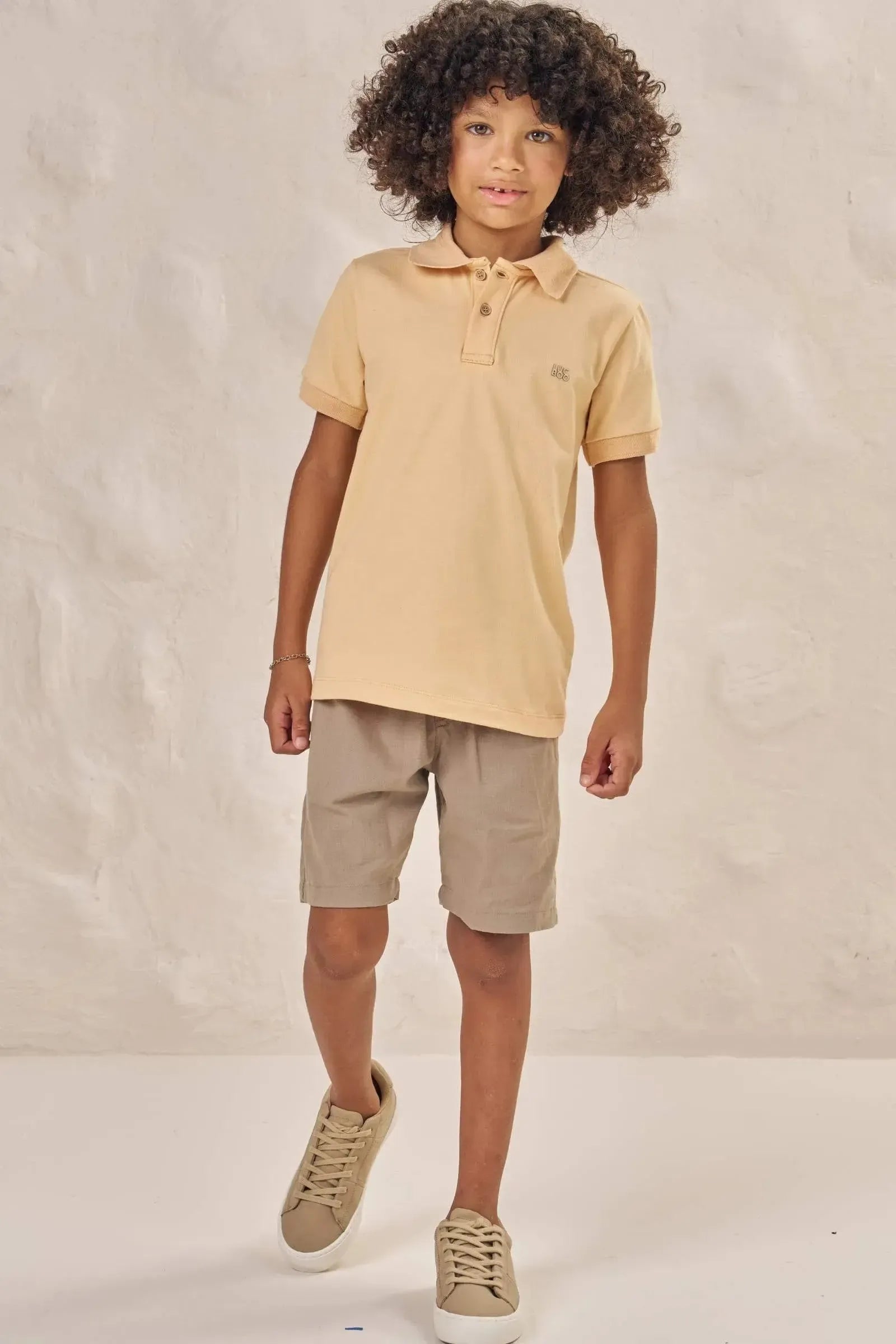 Conjunto de Camisa Polo em Piquet com Elastano e Bermuda em Linho Santorine com Elastano 87027 LucBoo Infantil Menino