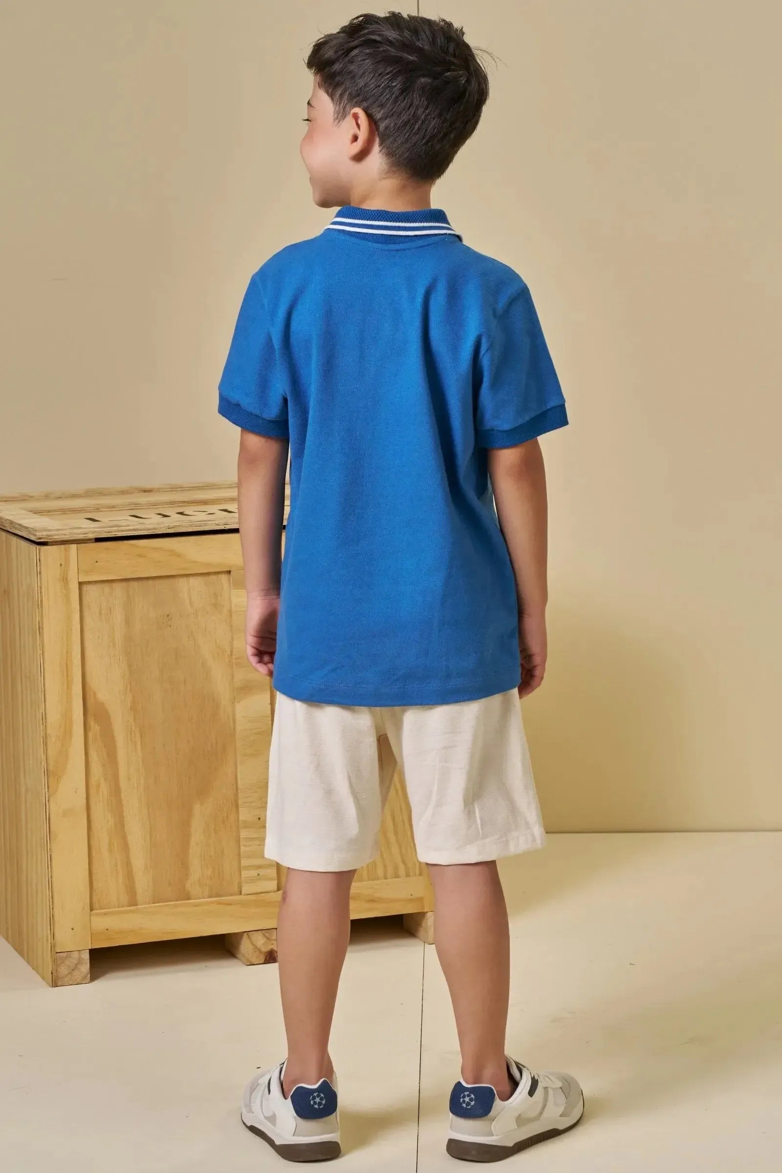 Conjunto de Camisa Polo em Piquet com Elastano e Bermuda em Linho Santorine com Elastano 94568 LucBoo Infantil Menino